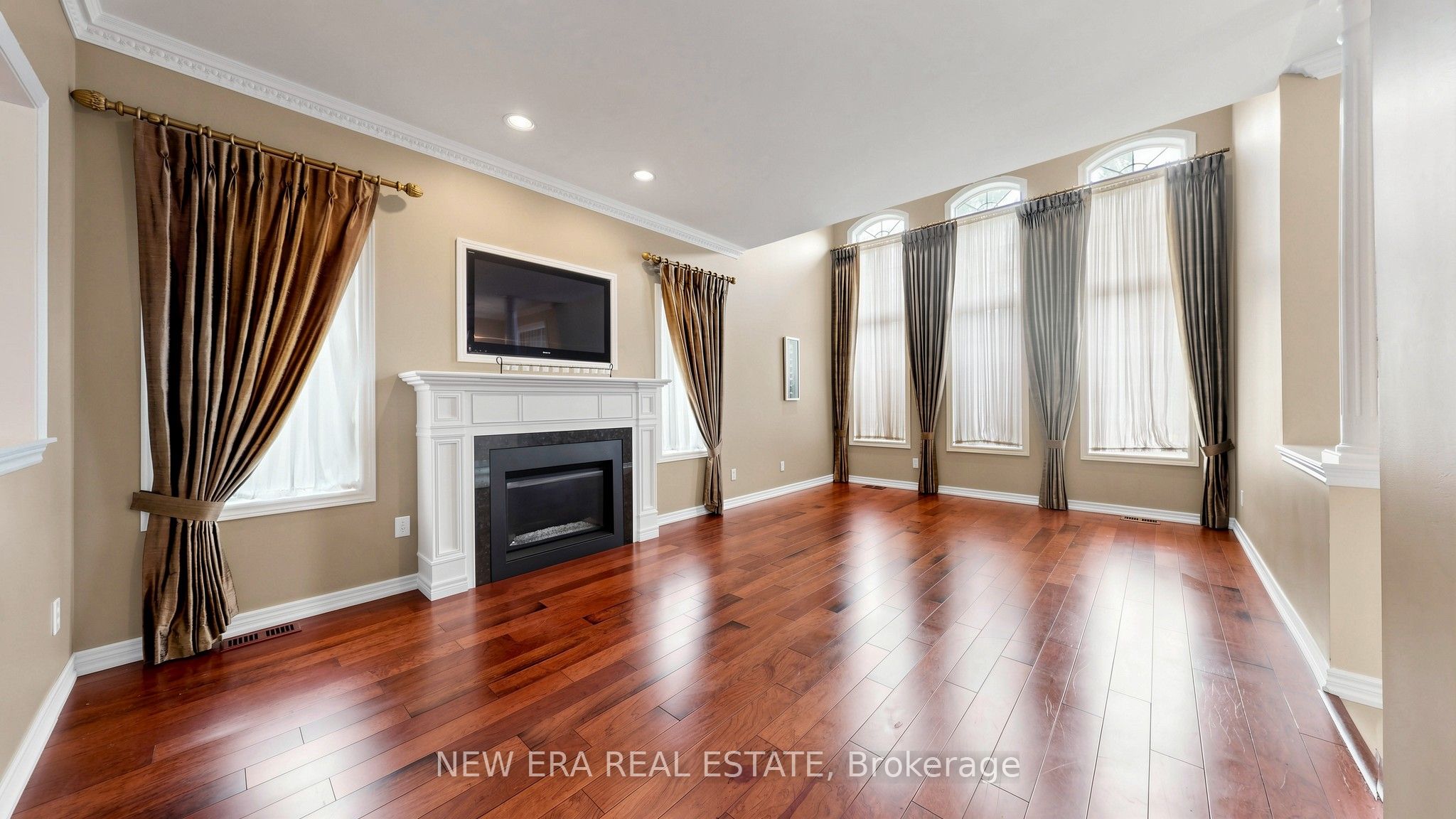 1206 Lindenrock Drive Property Photo 4