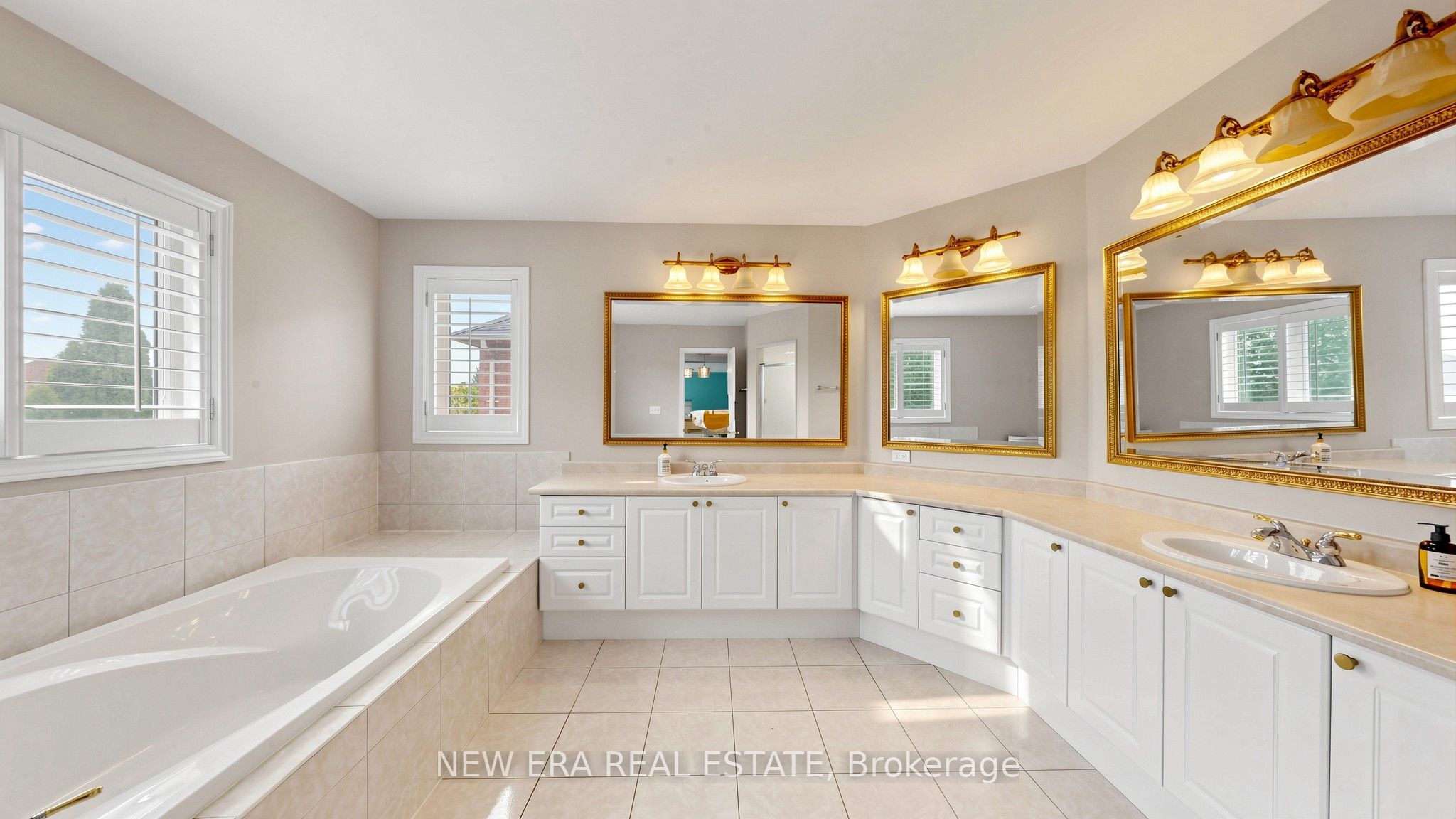 1206 Lindenrock Drive Property Photo 23