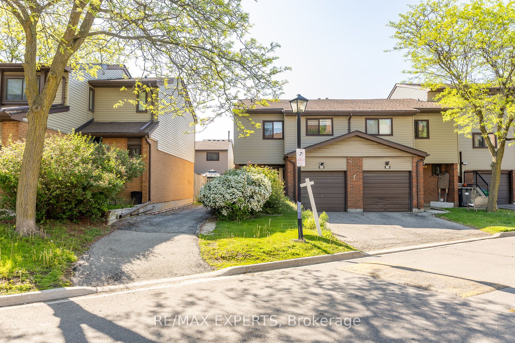 31 Carleton Place Property Photo 1