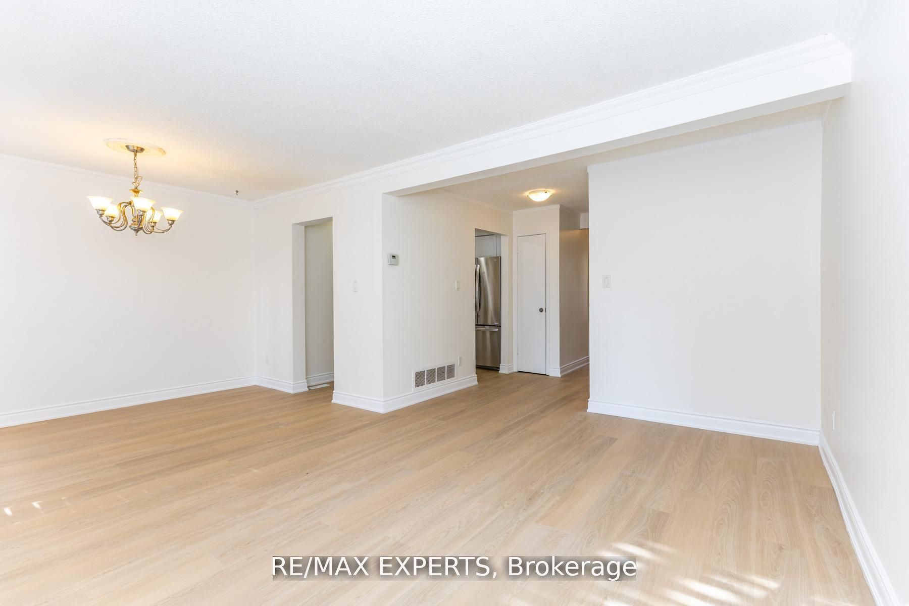 31 Carleton Place Property Photo 3