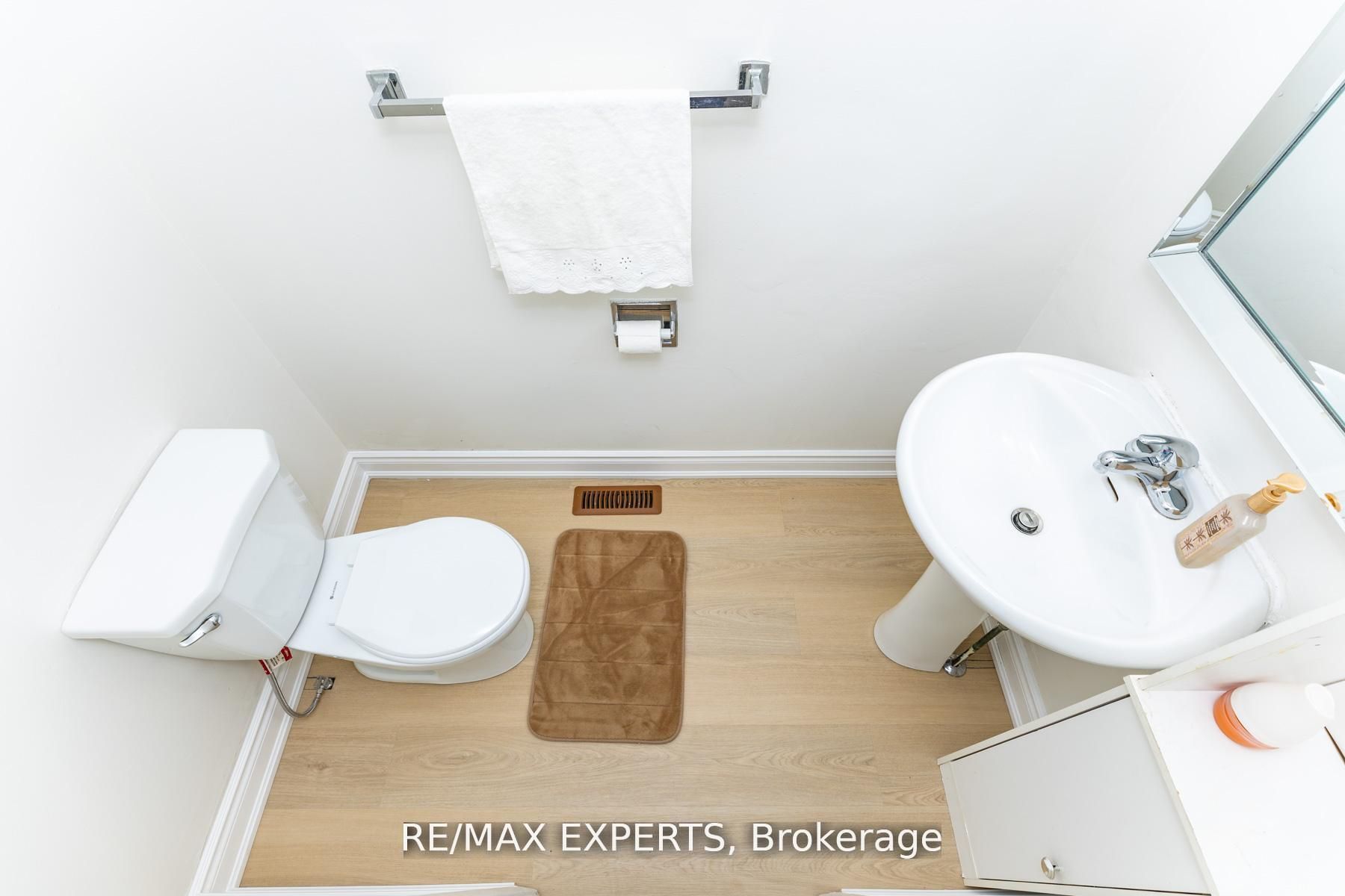 31 Carleton Place Property Photo 6