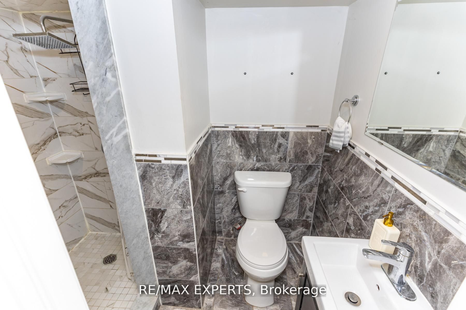 31 Carleton Place Property Photo 12