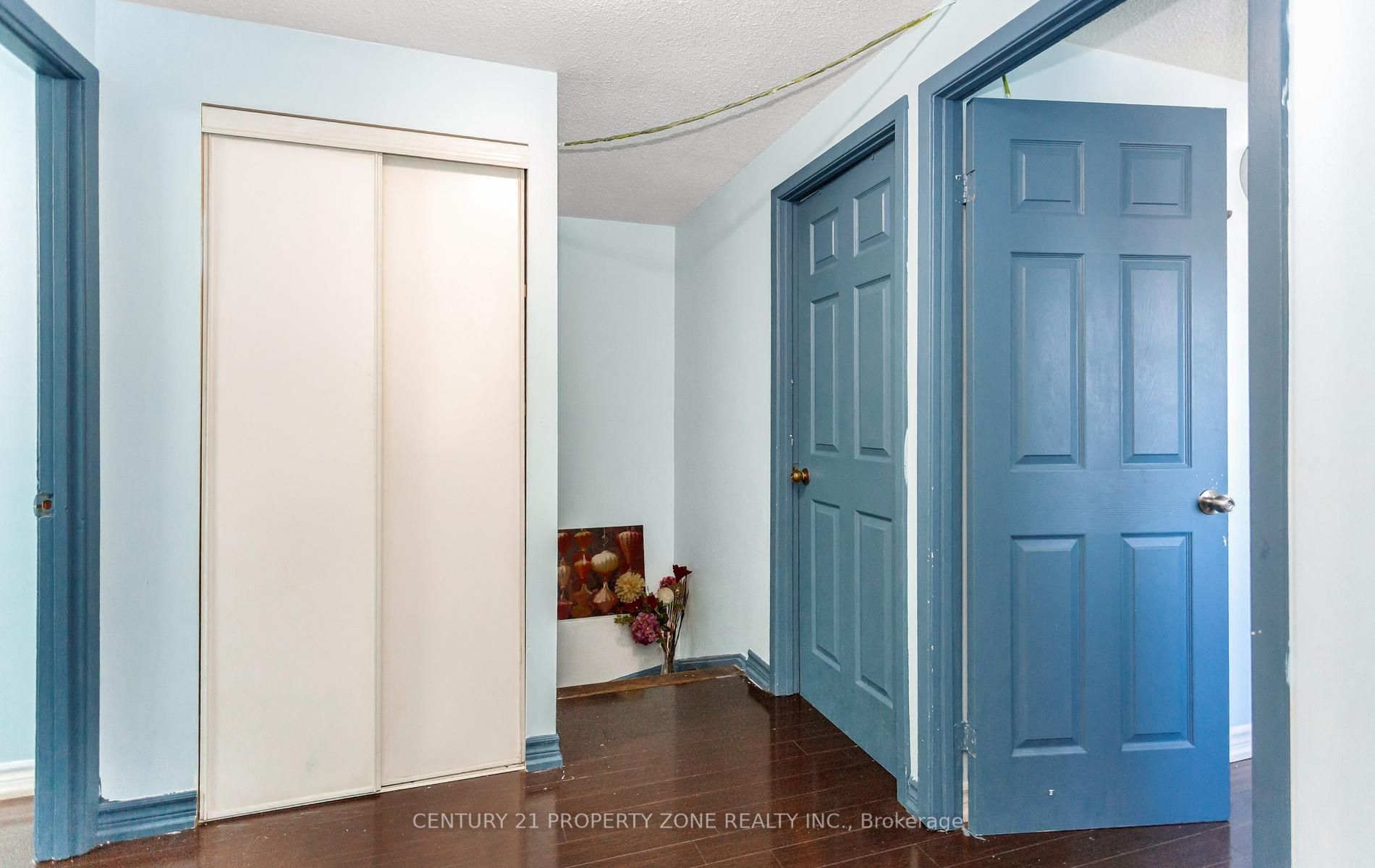 17 Hillbank Trail Property Photo 19