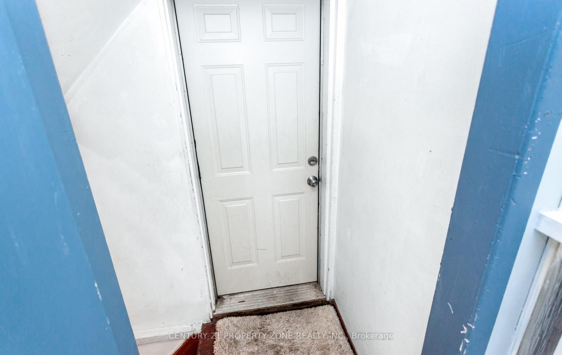 17 Hillbank Trail Property Photo 32