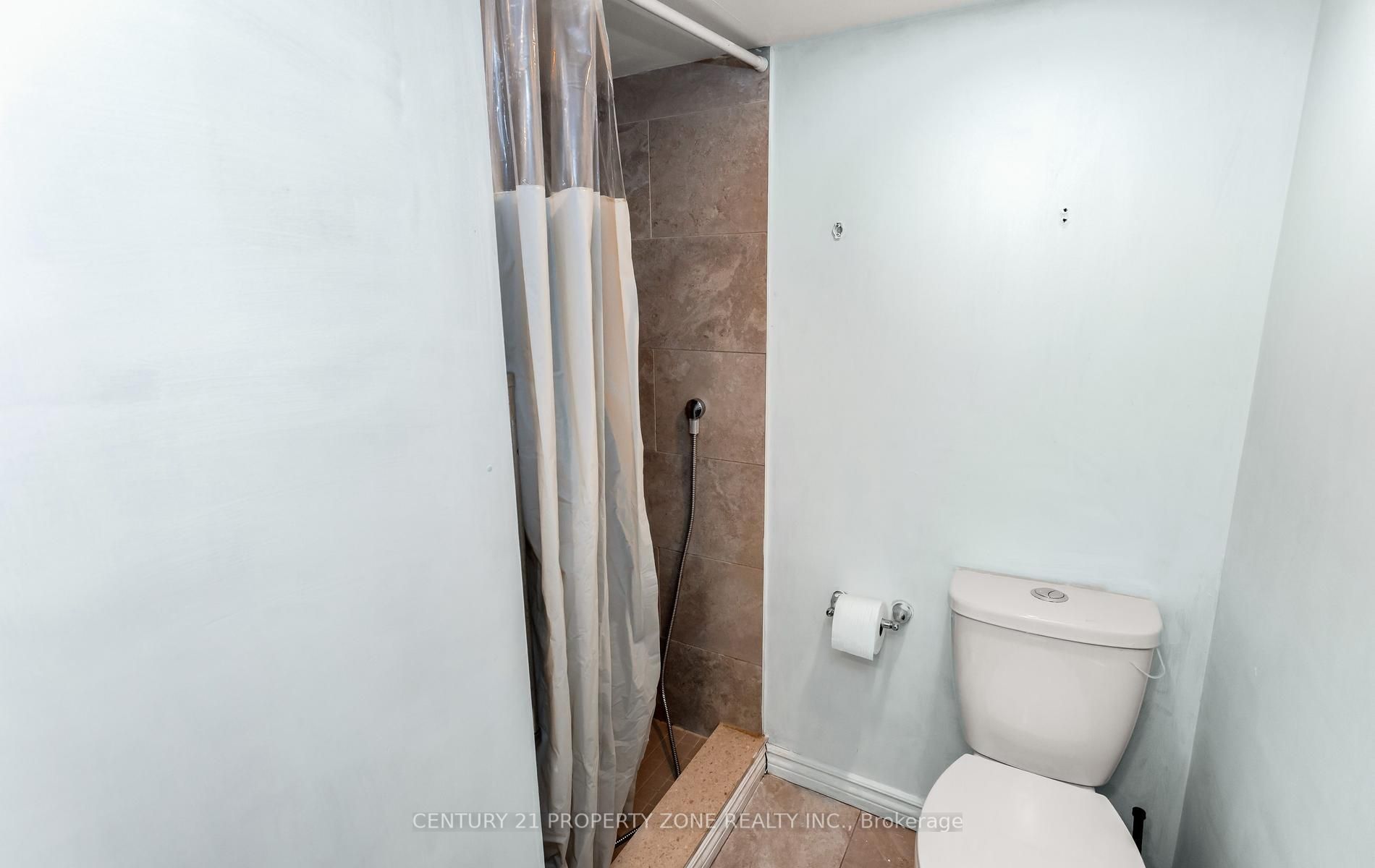 17 Hillbank Trail Property Photo 43