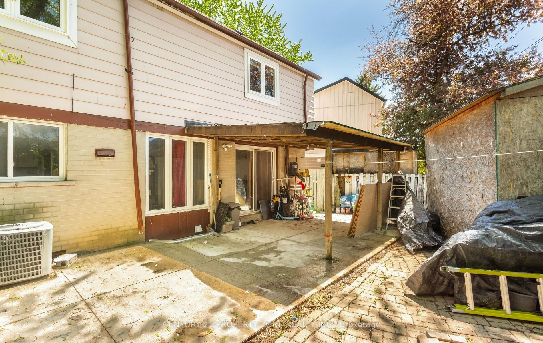 17 Hillbank Trail Property Photo 45
