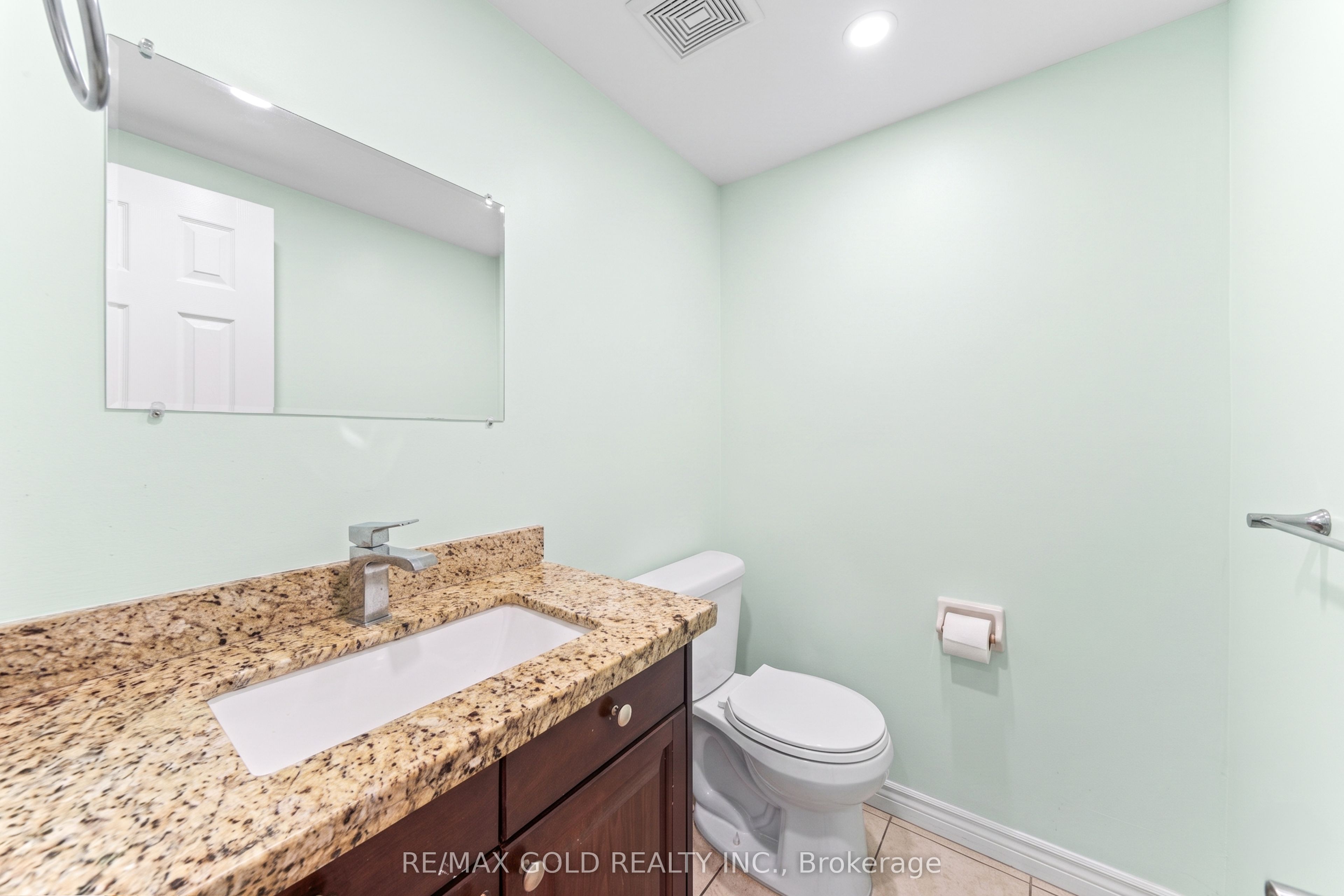 31 Ravenscliffe Court Property Photo 15