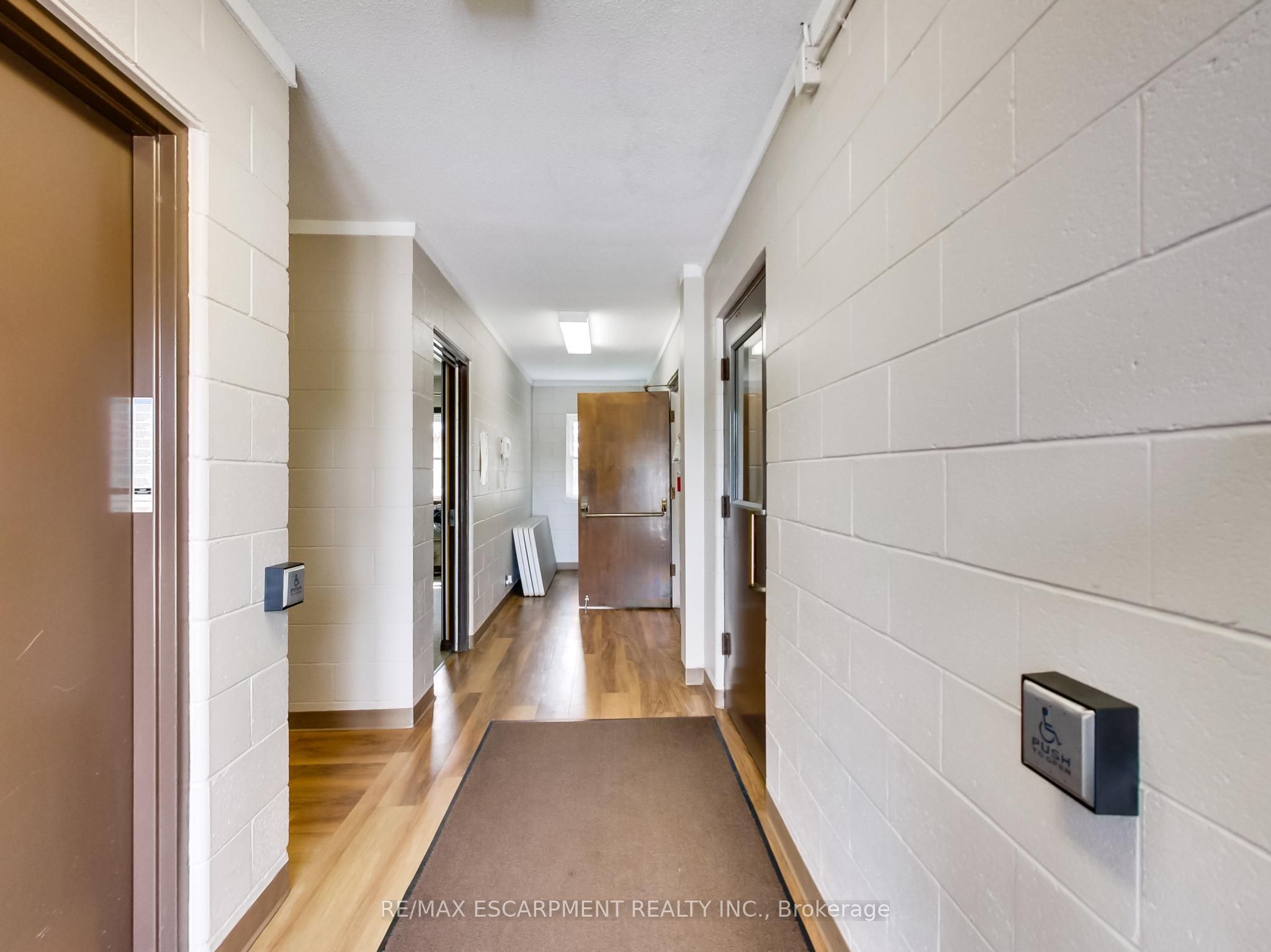 1225 Dundas Street Full Property Photo 20