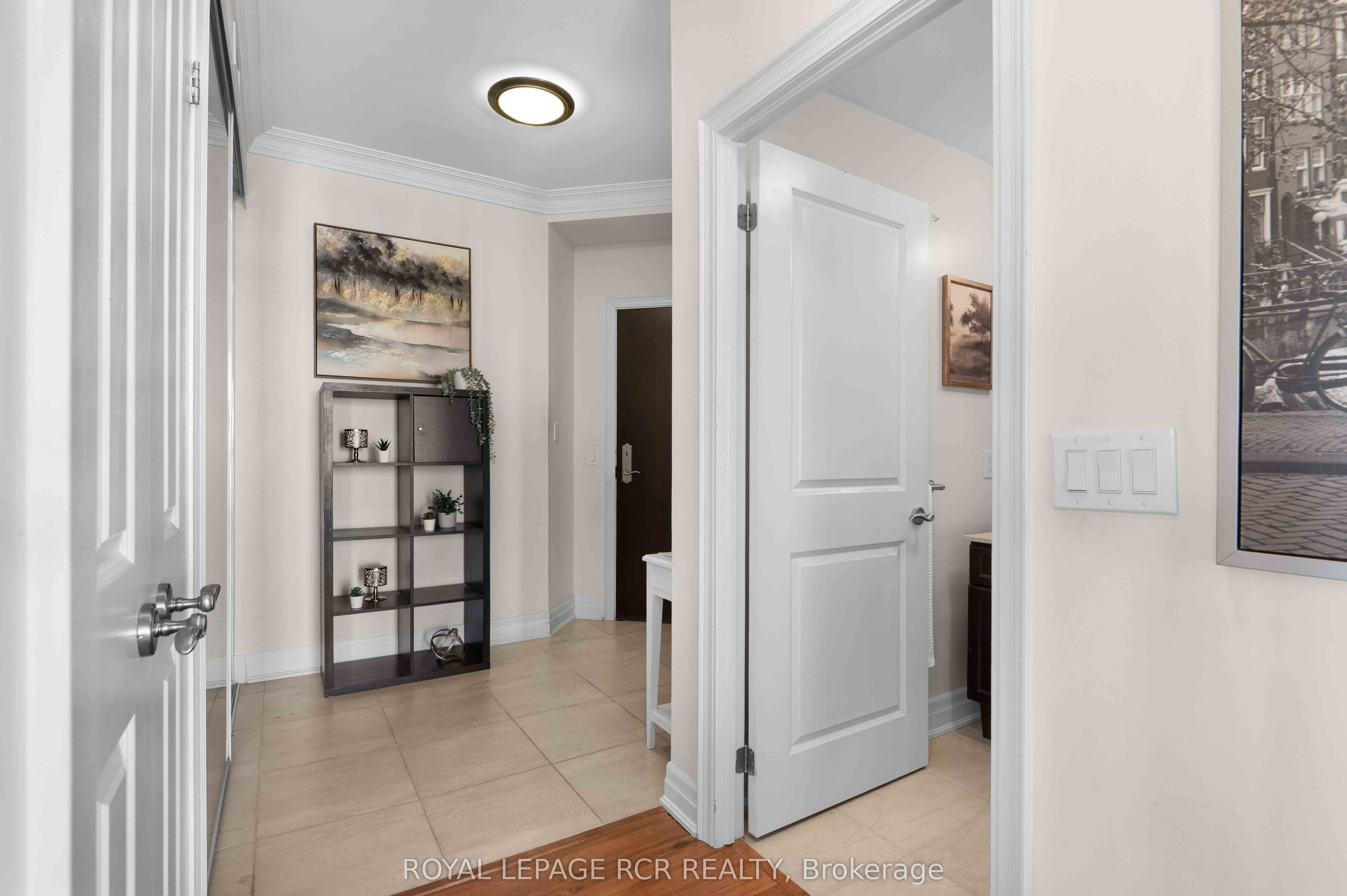 100 John Street 1702 Property Photo 9