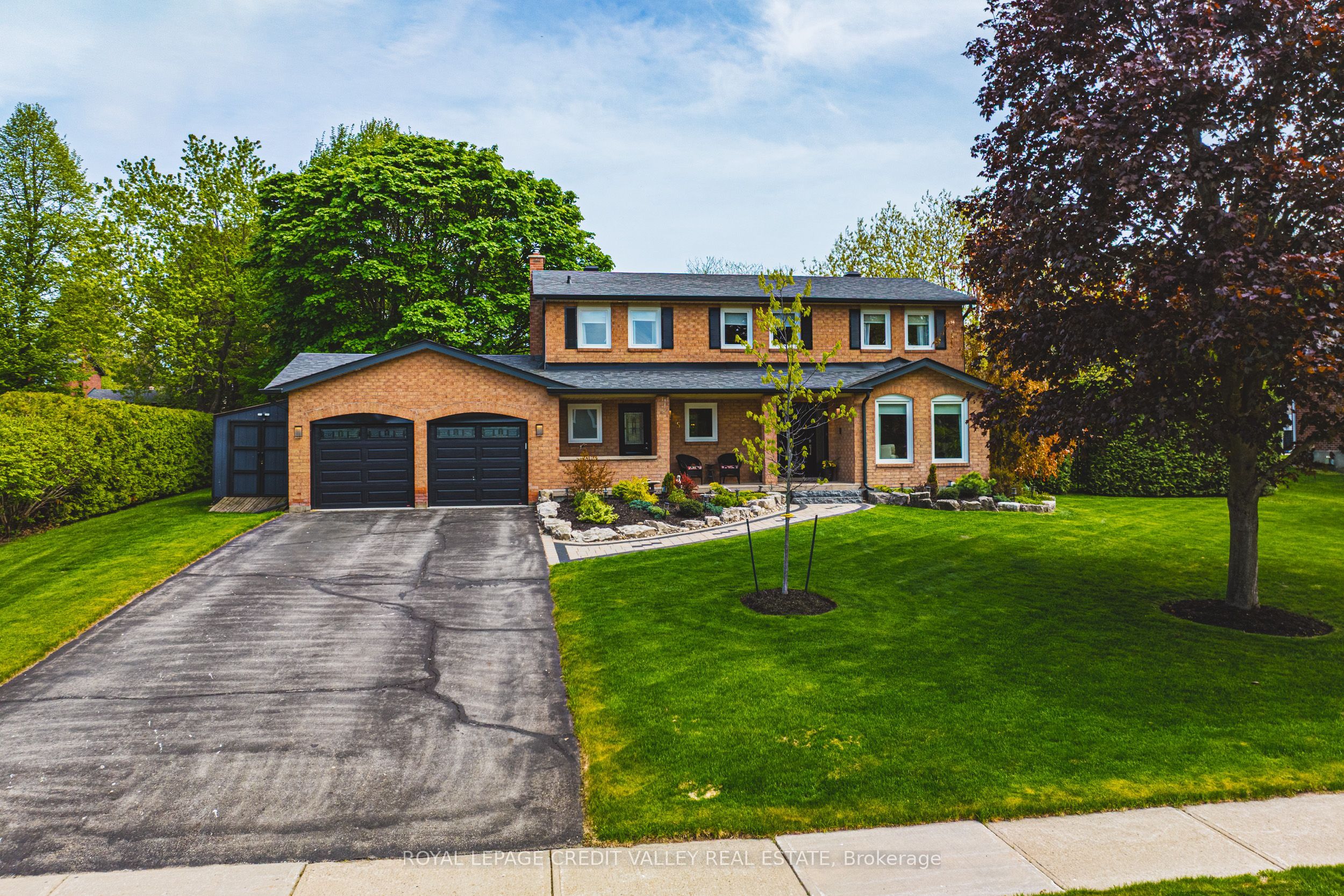 5 Valleygreen Crescent S