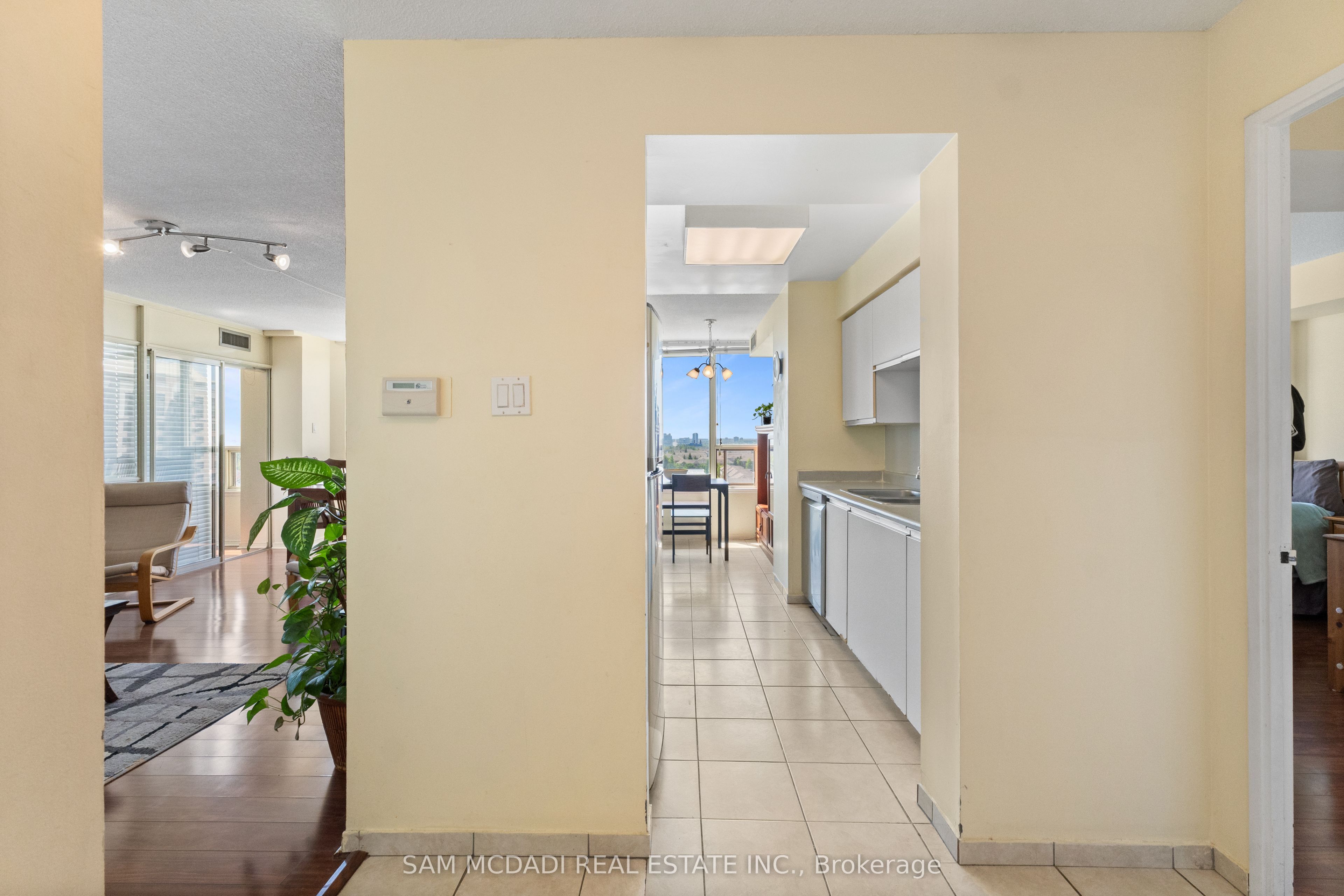 700 Constellation Drive 1109 Property Photo 11
