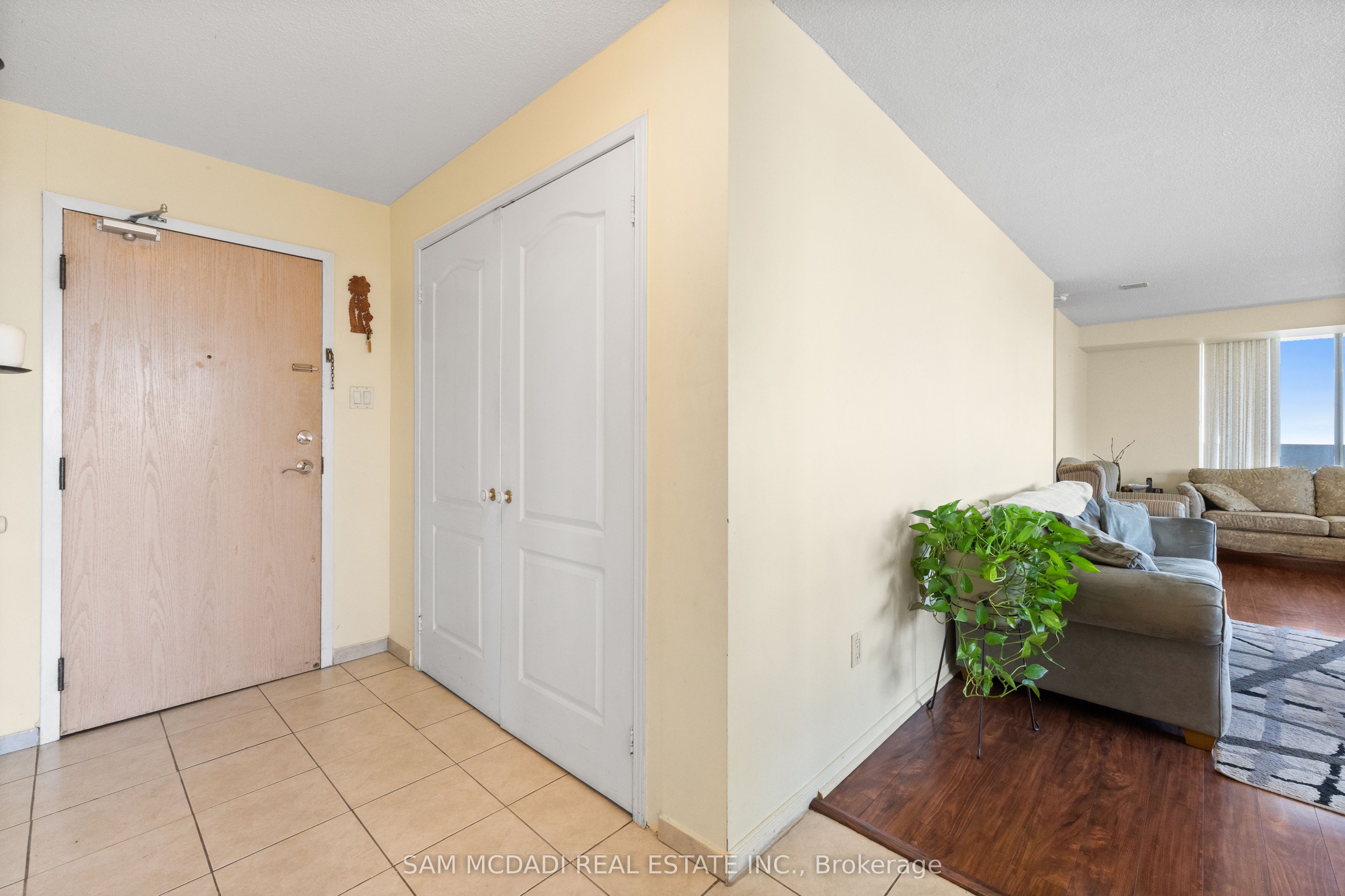 700 Constellation Drive 1109 Property Photo 13