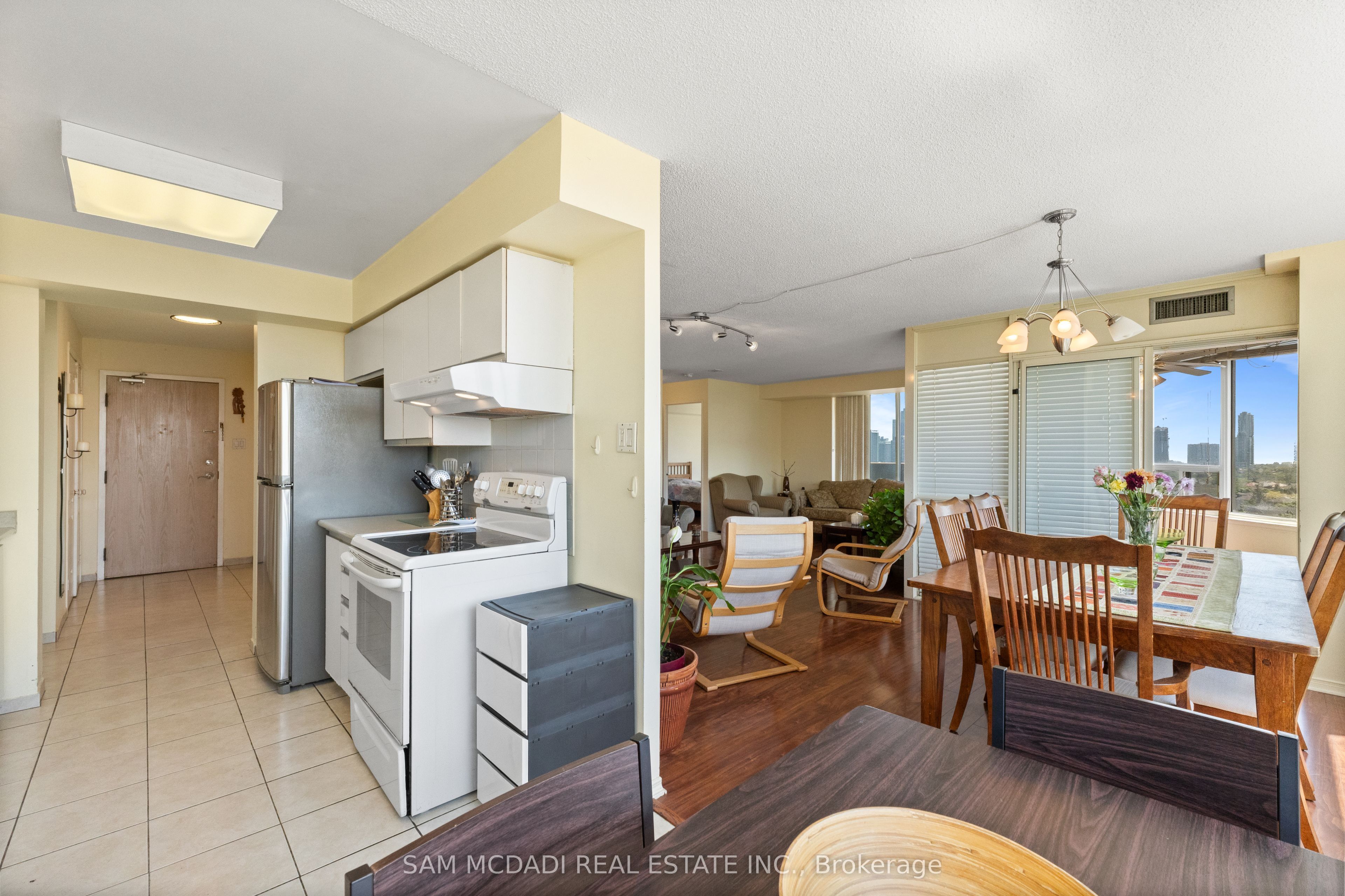 700 Constellation Drive 1109 Property Photo 15