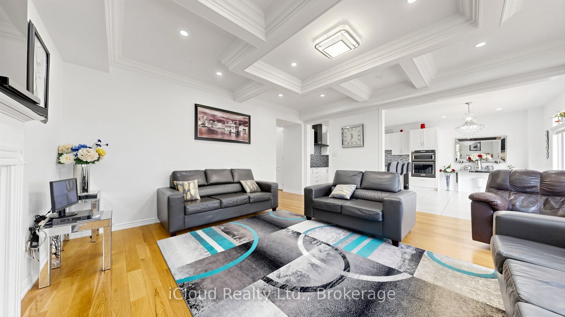 193 Thornbush Boulevard E Property Photo 10