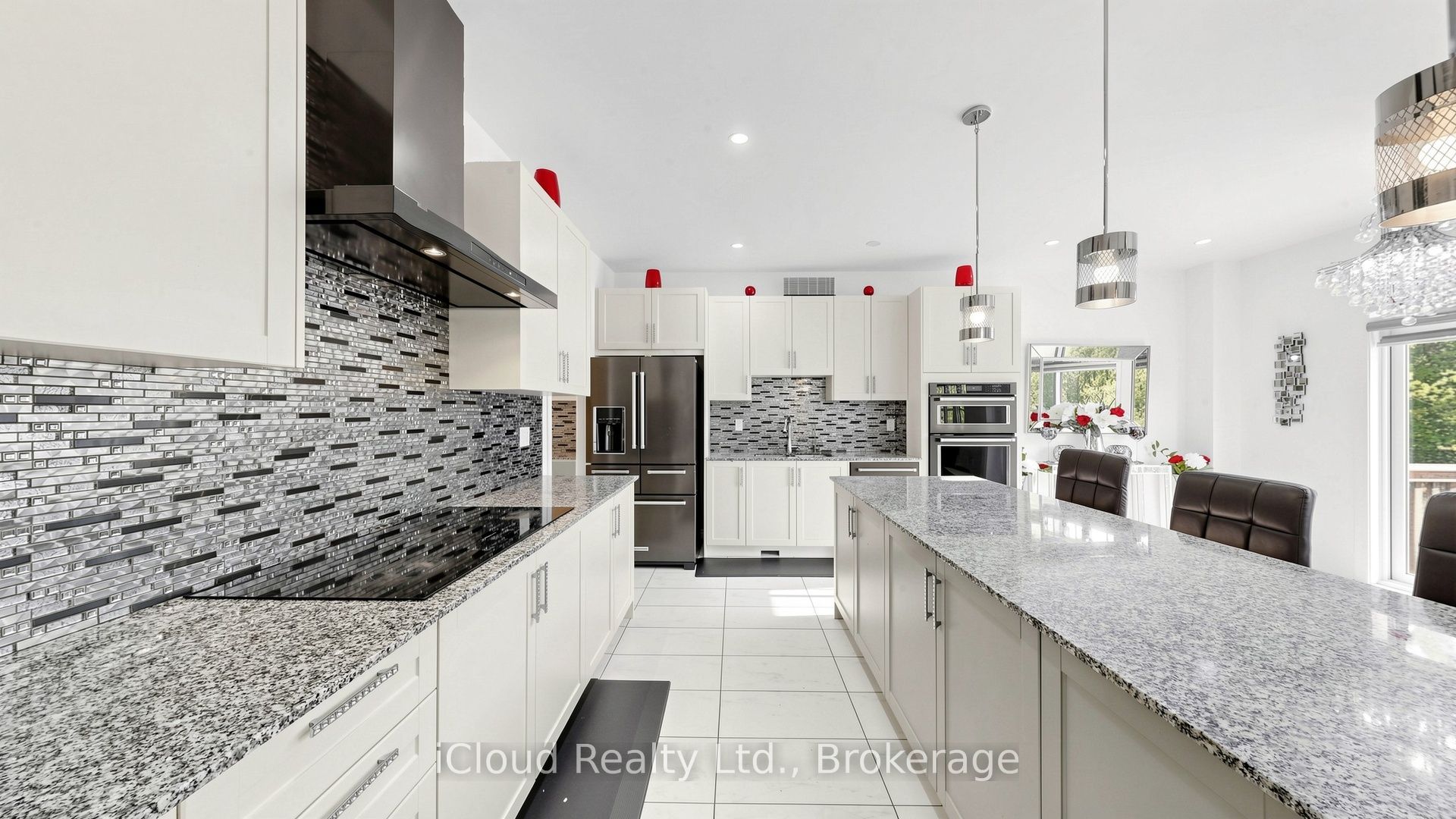 193 Thornbush Boulevard E Property Photo 15
