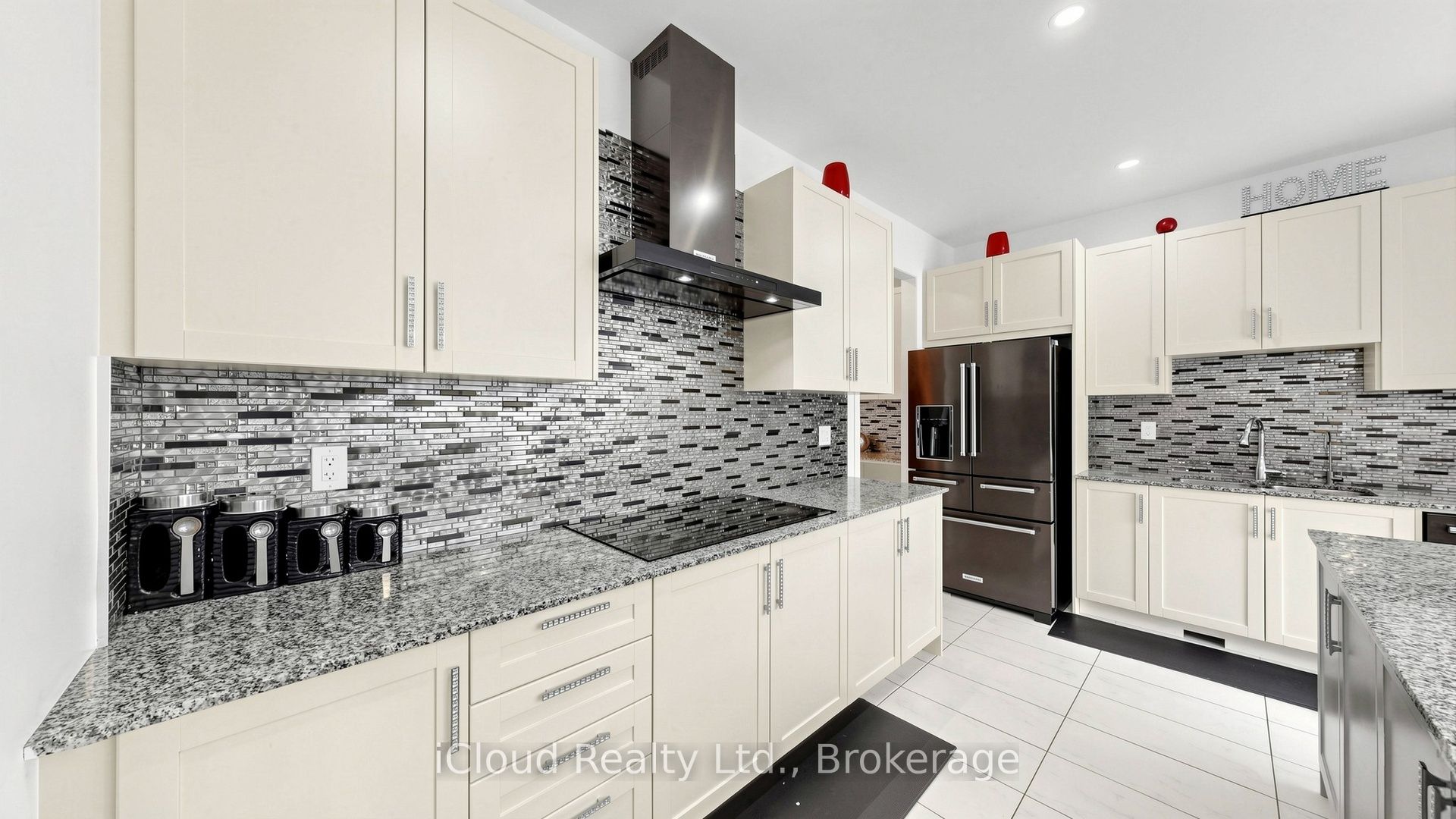193 Thornbush Boulevard E Property Photo 16