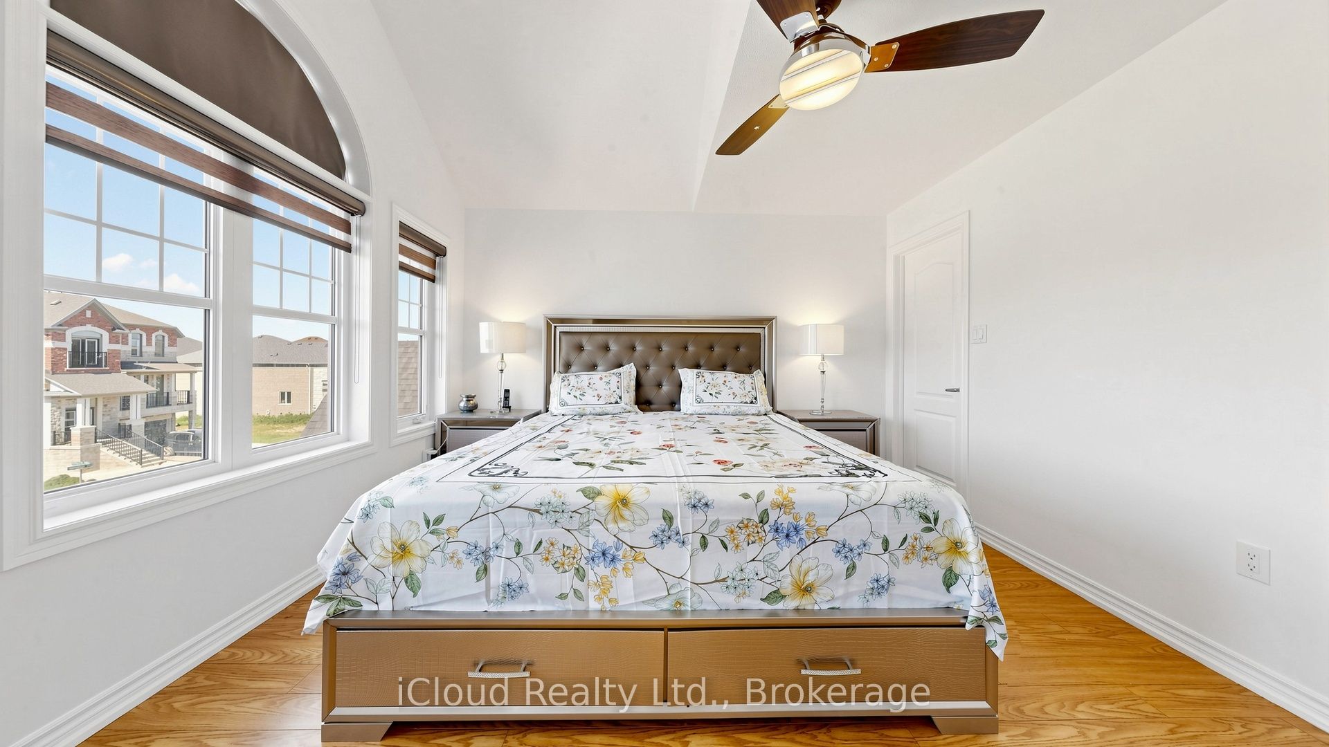 193 Thornbush Boulevard E Property Photo 29