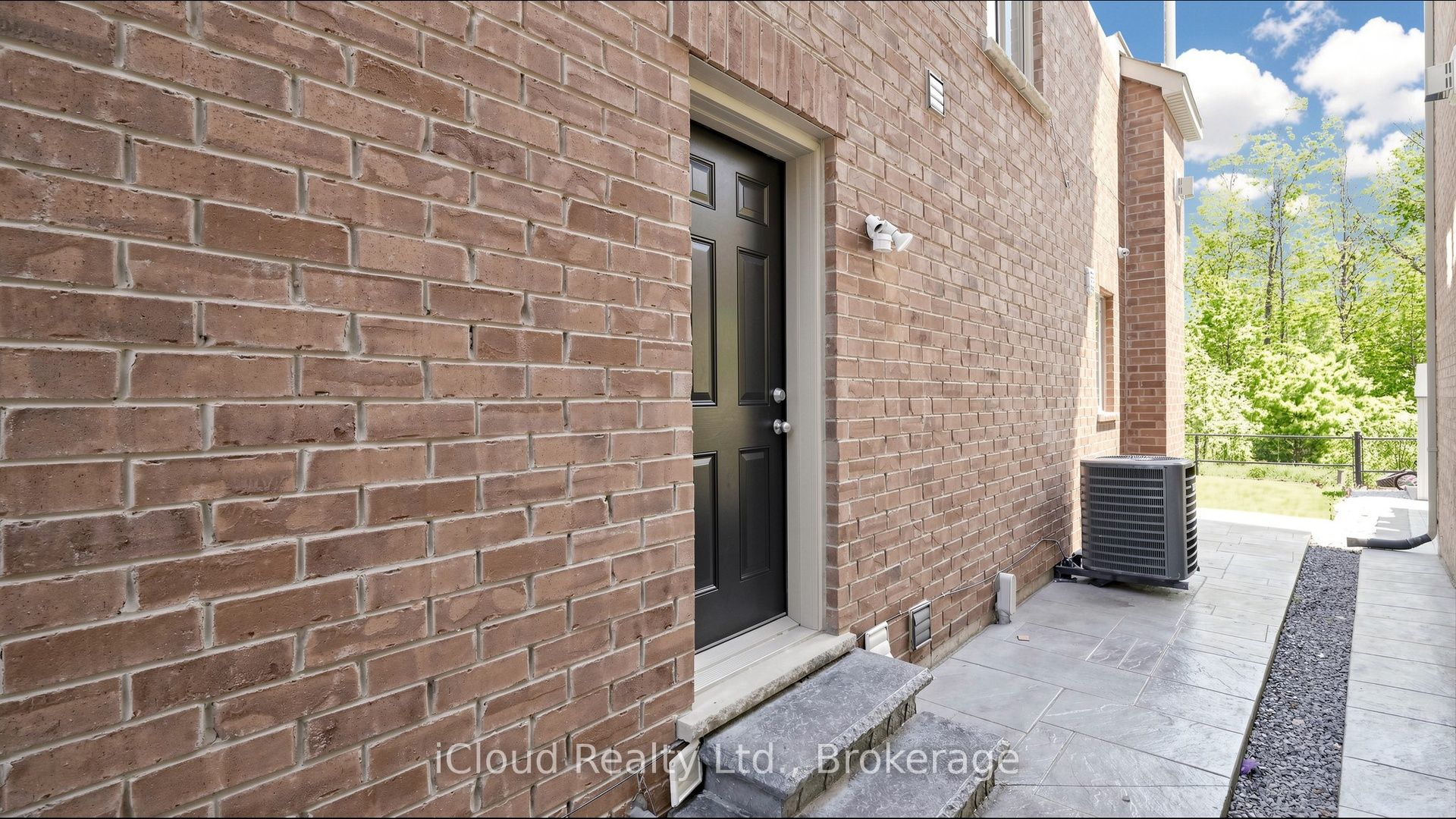 193 Thornbush Boulevard E Property Photo 47