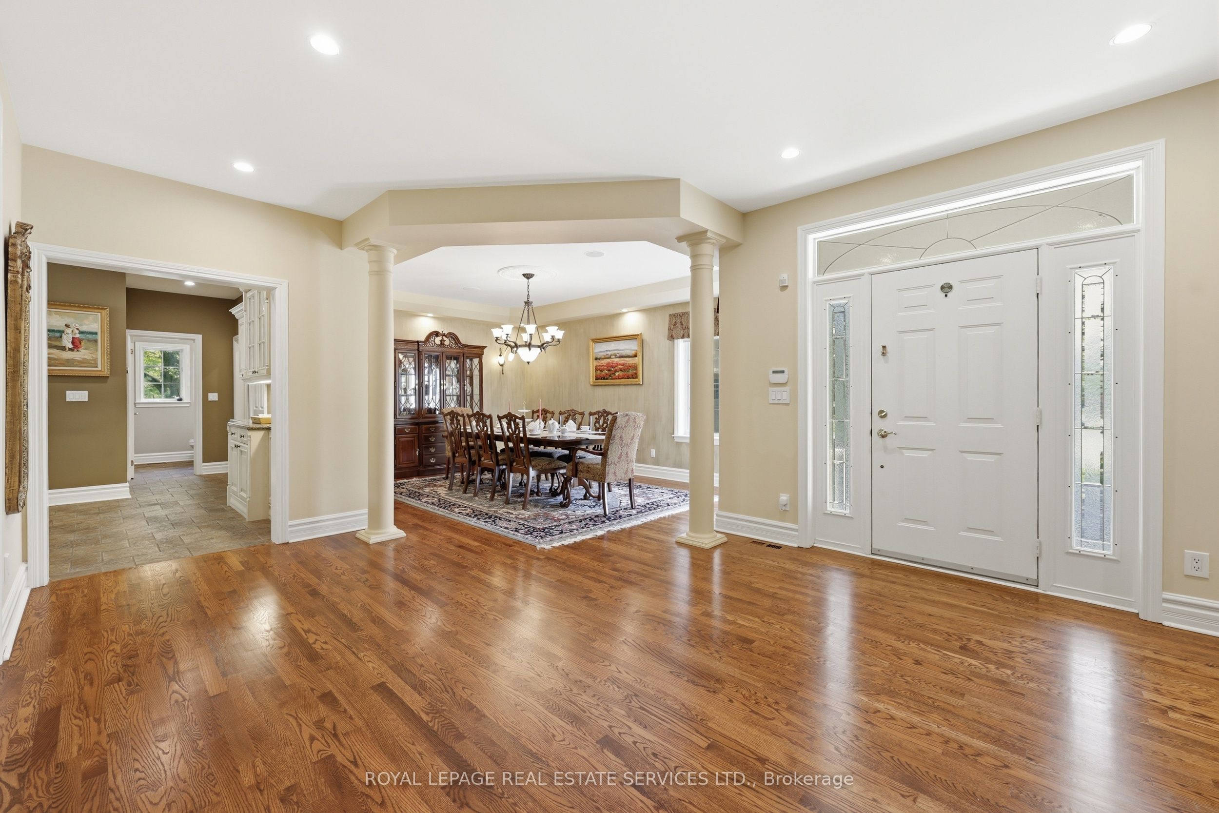 1227 Riverbank Way Property Photo 11