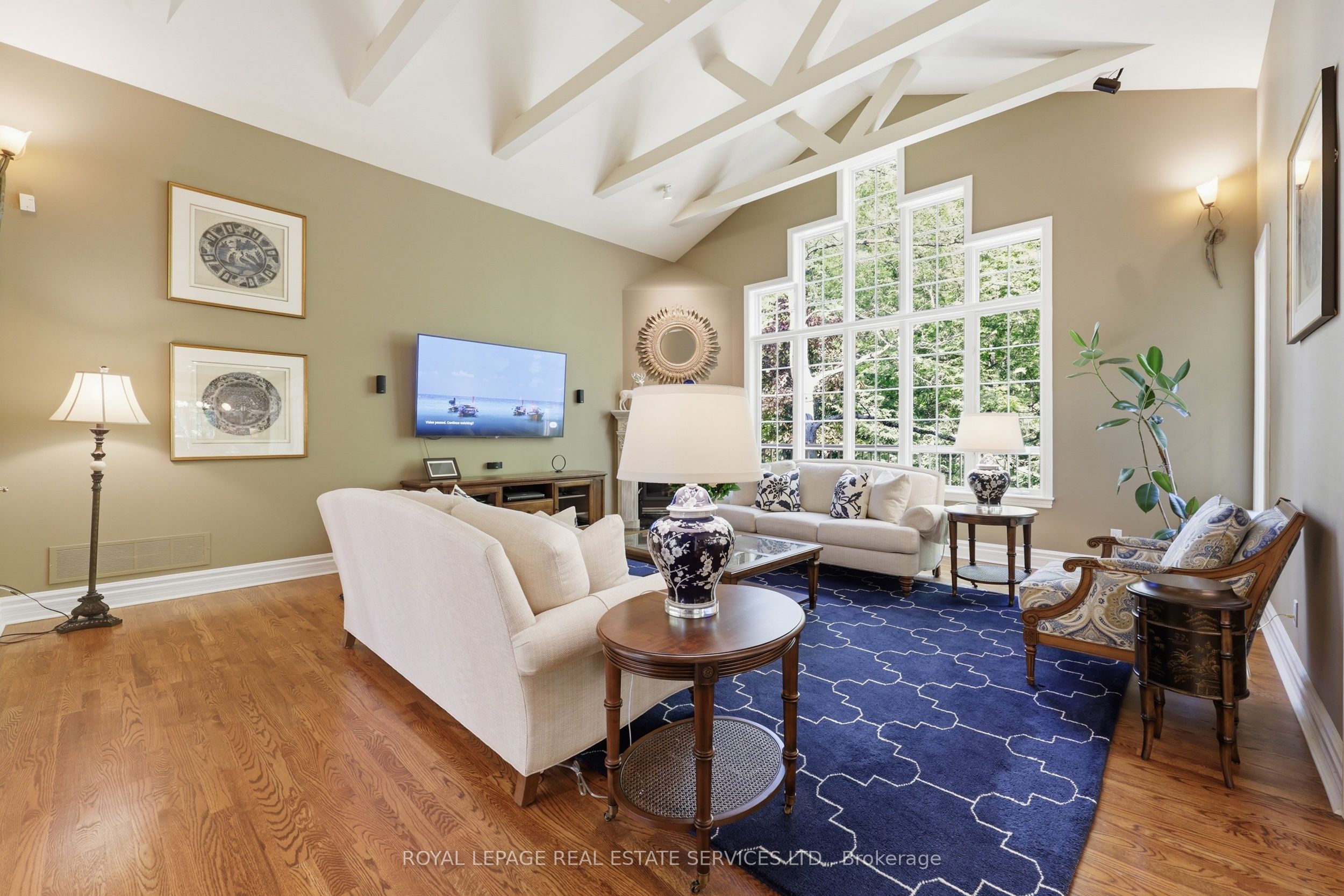 1227 Riverbank Way Property Photo 17