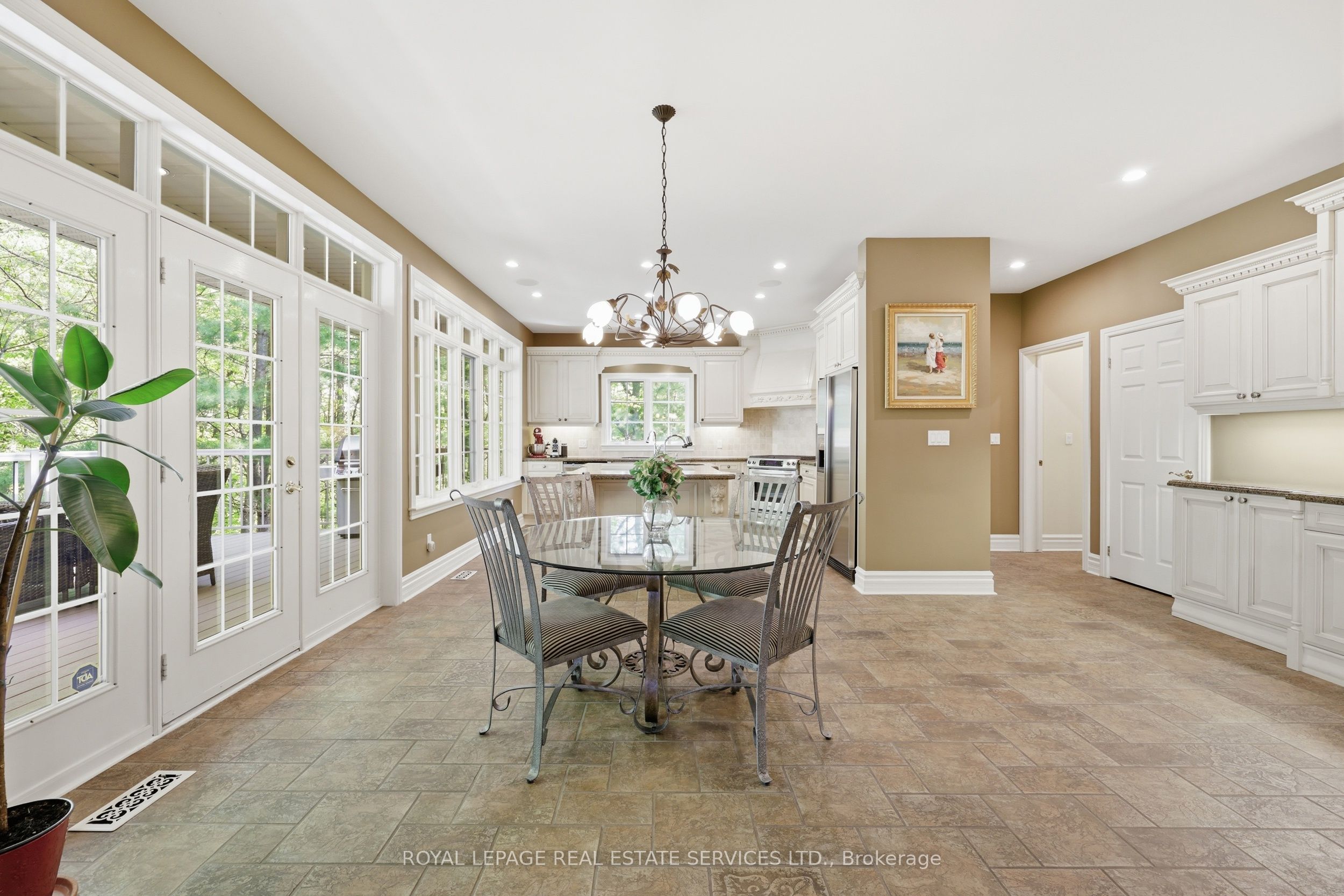 1227 Riverbank Way Property Photo 20