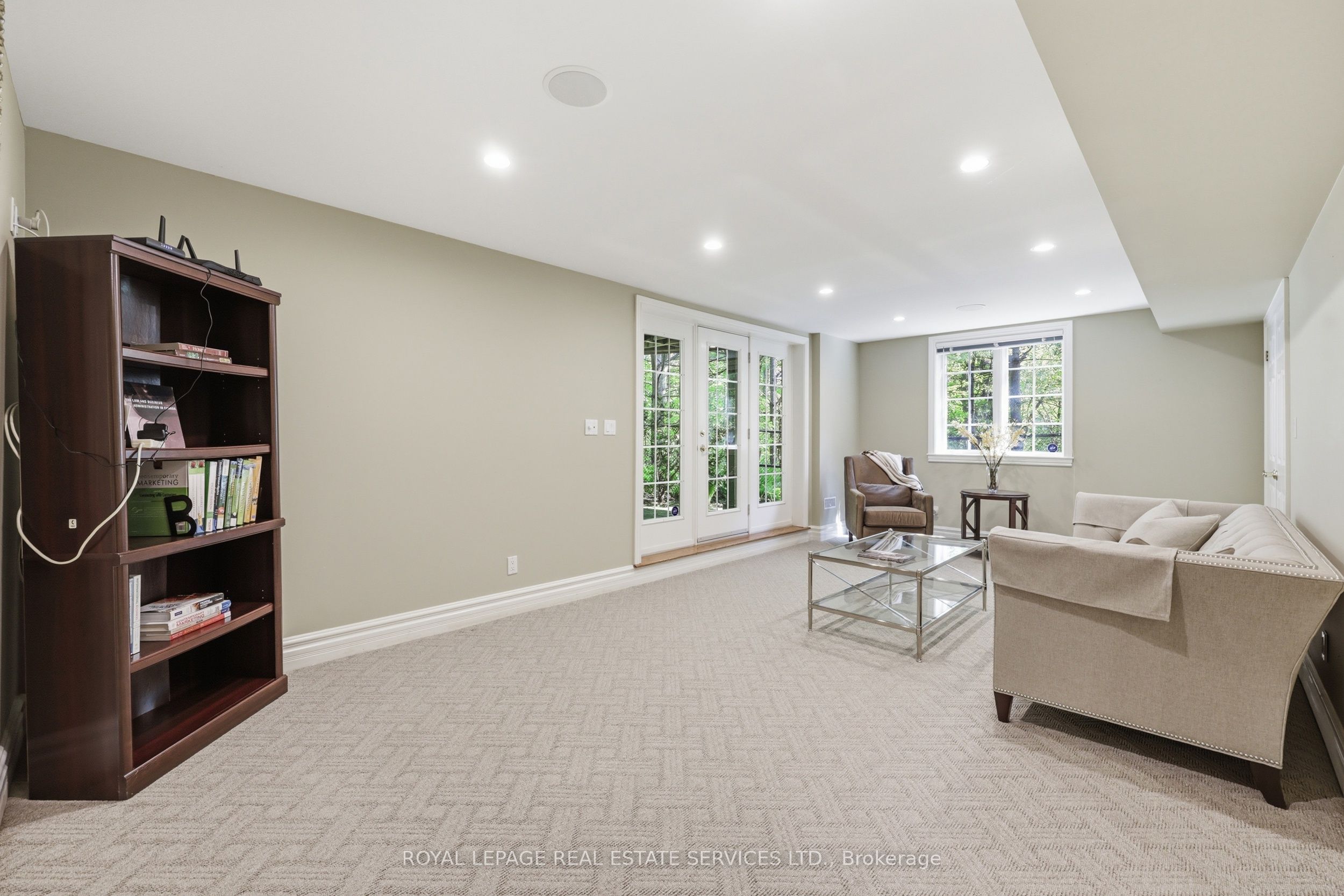 1227 Riverbank Way Property Photo 42