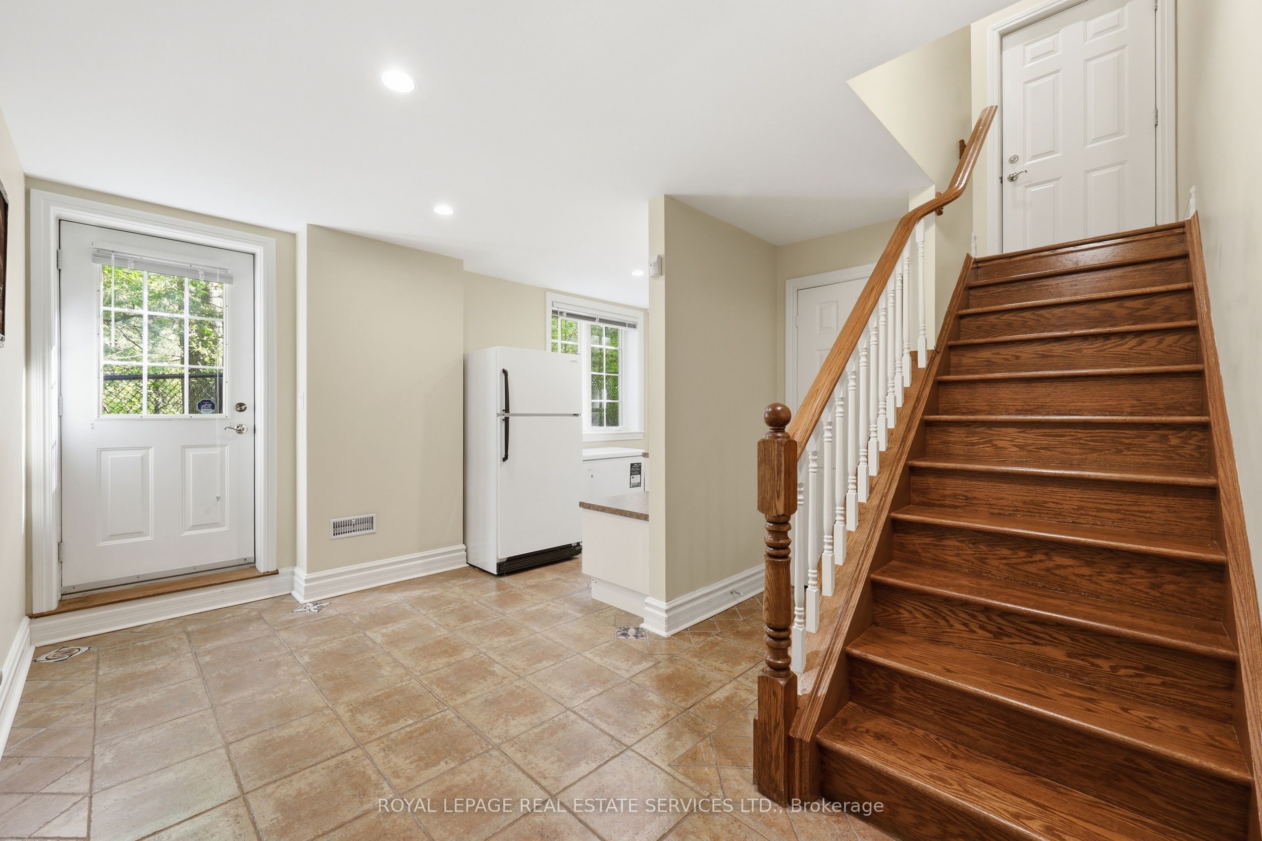 1227 Riverbank Way Property Photo 44