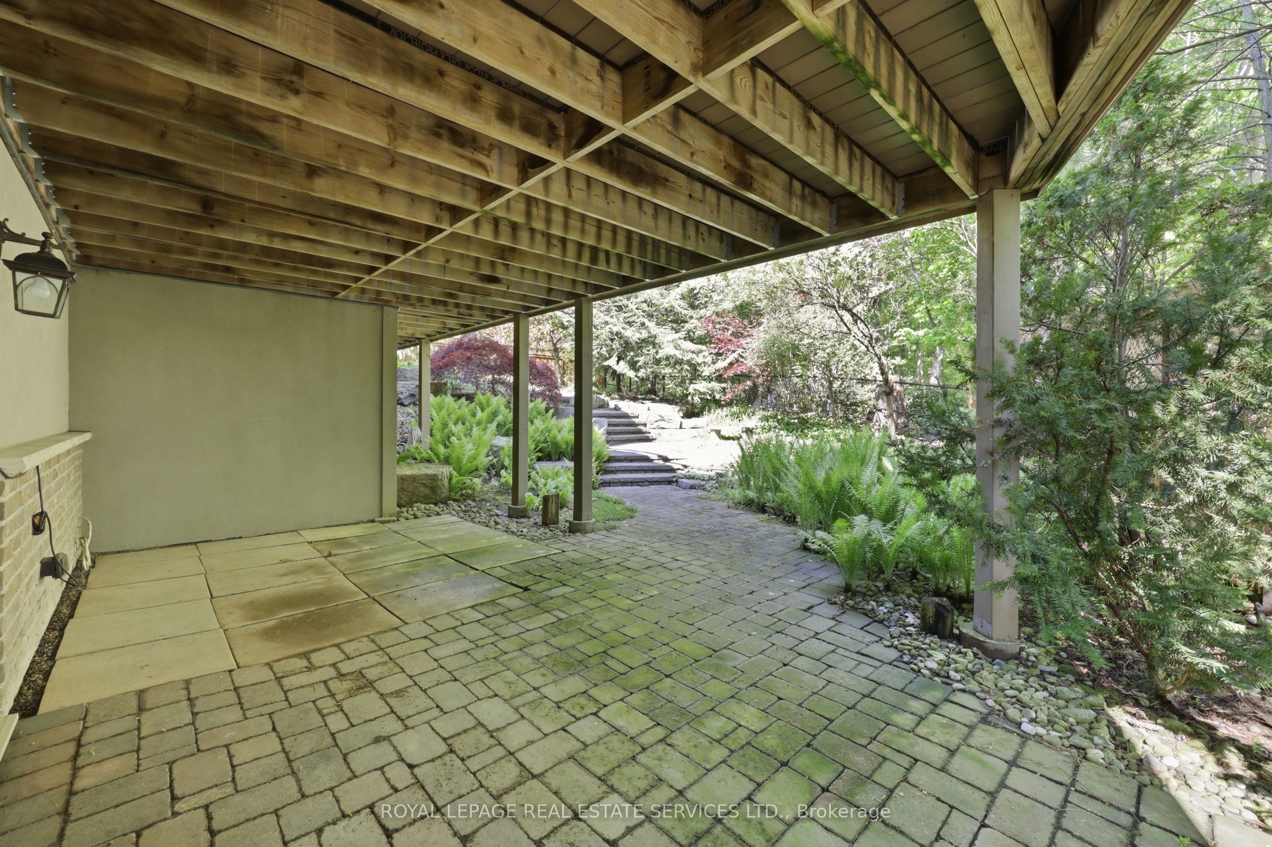 1227 Riverbank Way Property Photo 48