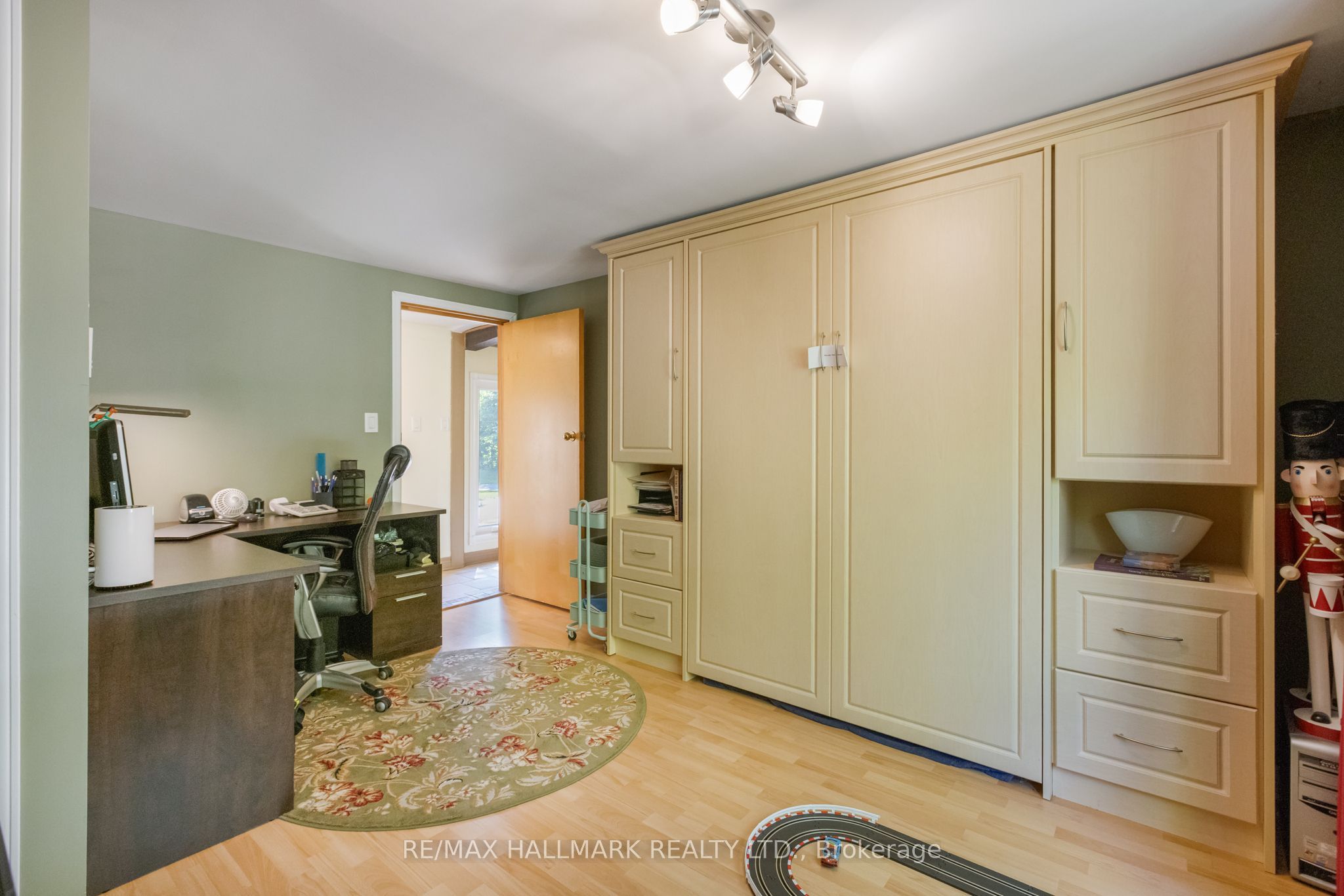 14728 Heritage Road Property Photo 9