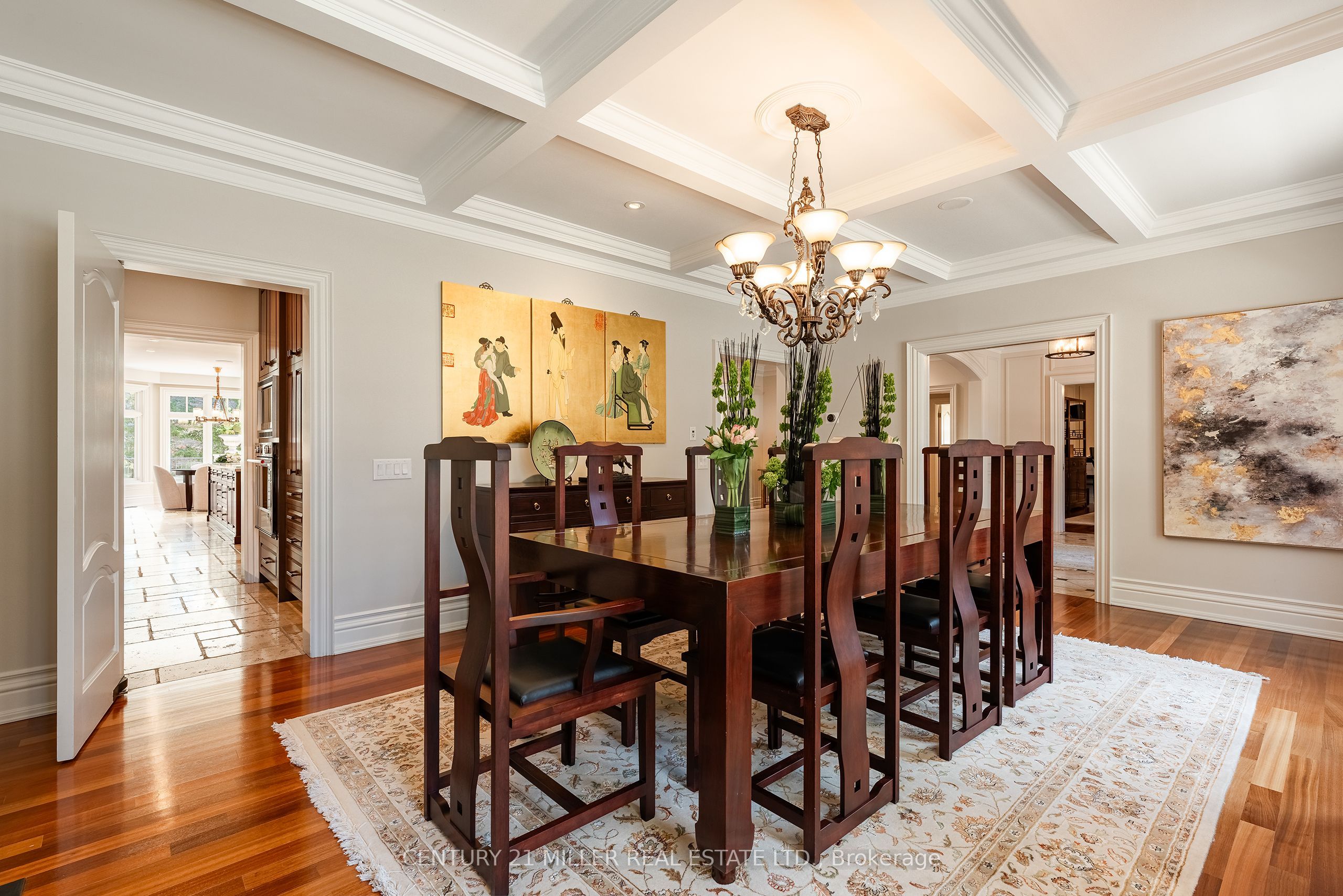 2096 Lakeshore Road E Property Photo 8