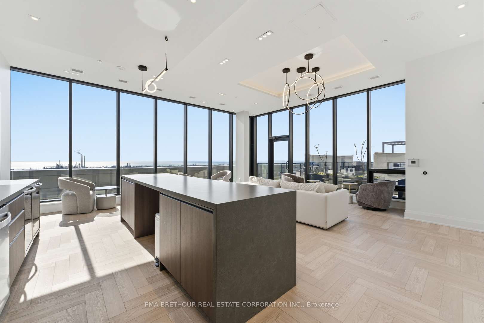 1035 Southdown Road 1812 Property Photo 13