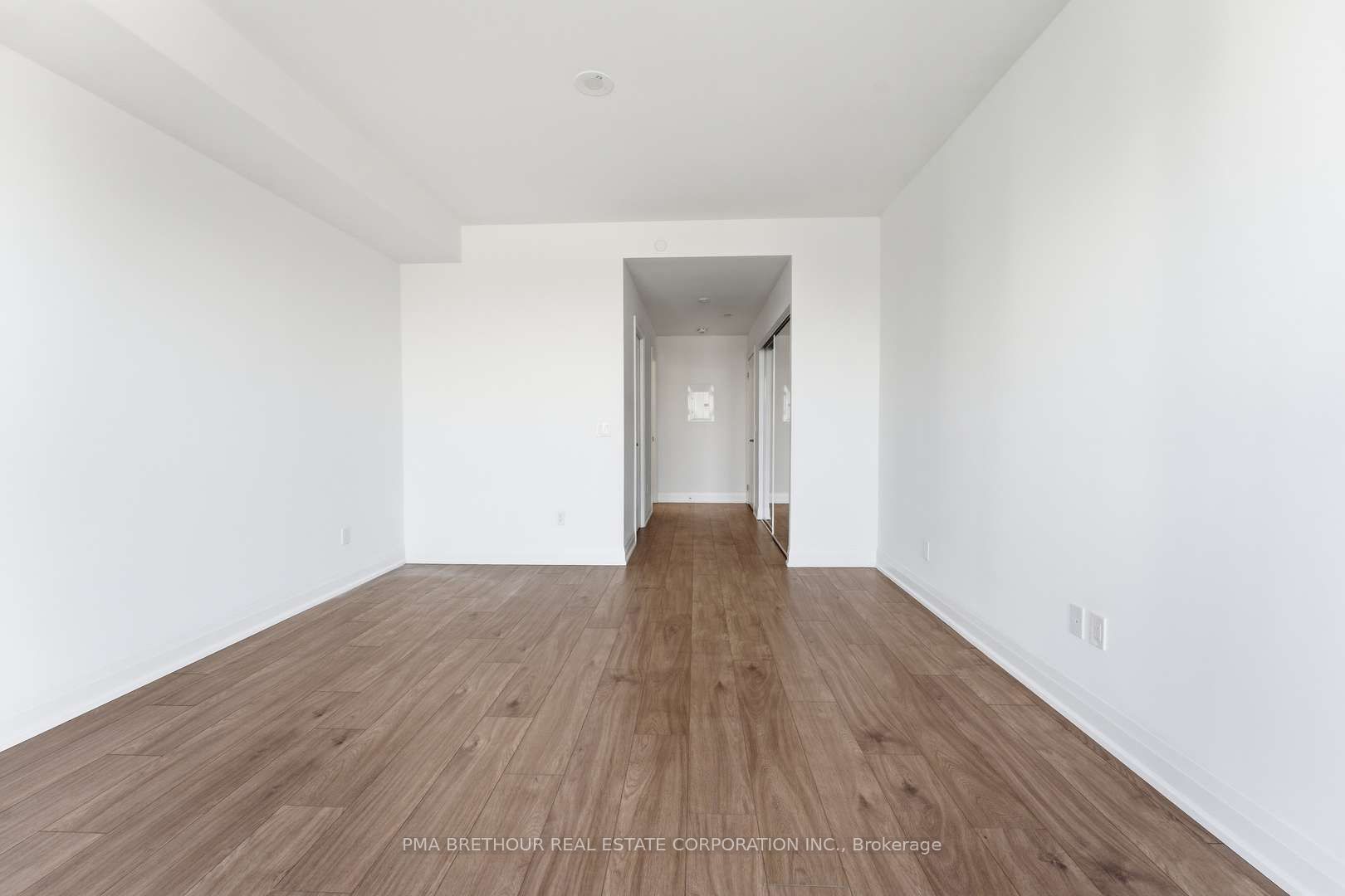 1035 Southdown Road 1809 Property Photo 10