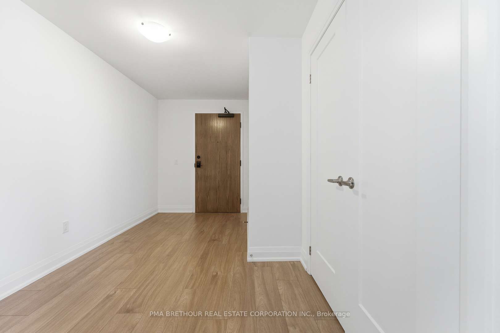 1035 Southdown Road 1809 Property Photo 17