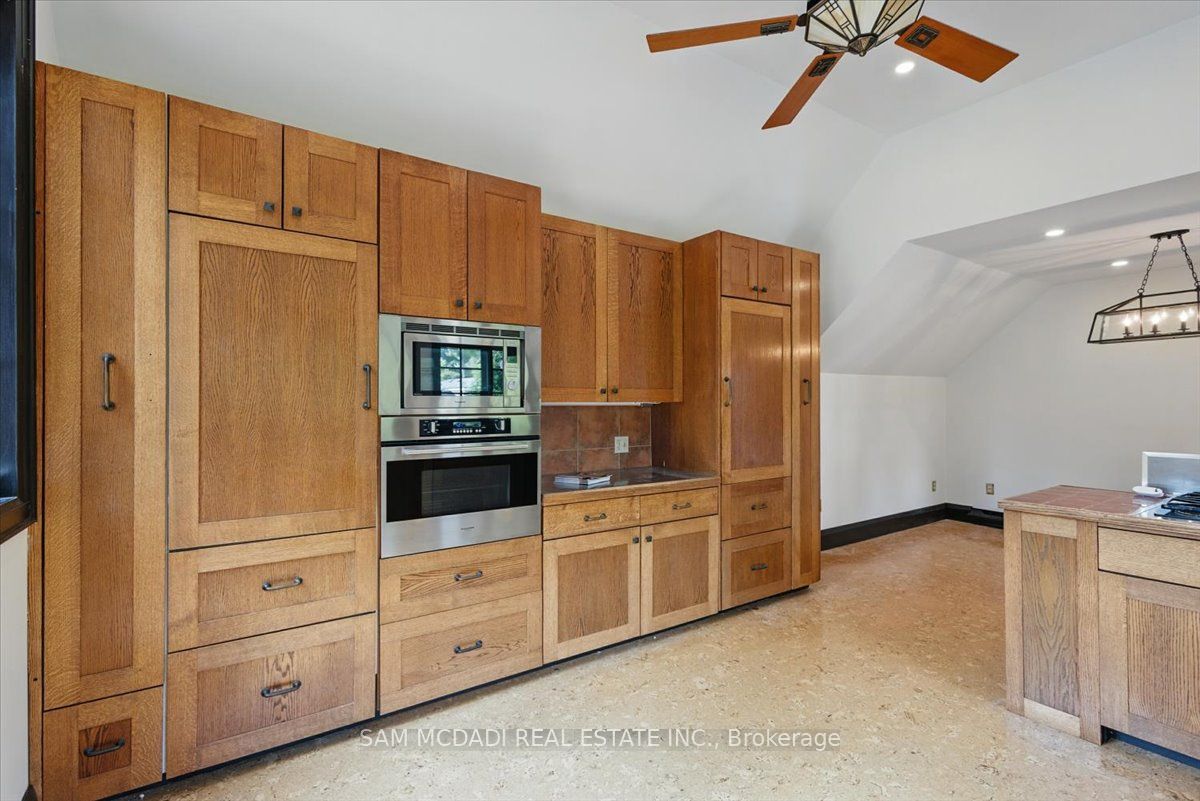 62 Maple Avenue S Property Photo 12