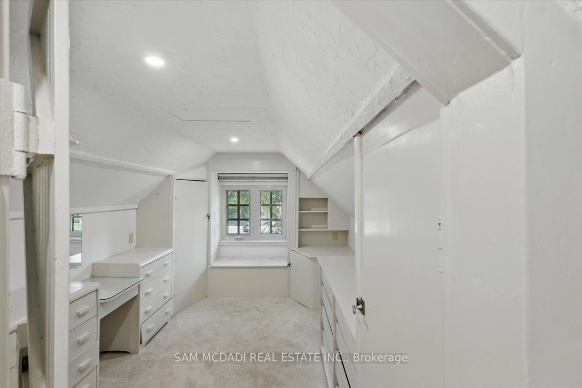 62 Maple Avenue S Property Photo 19