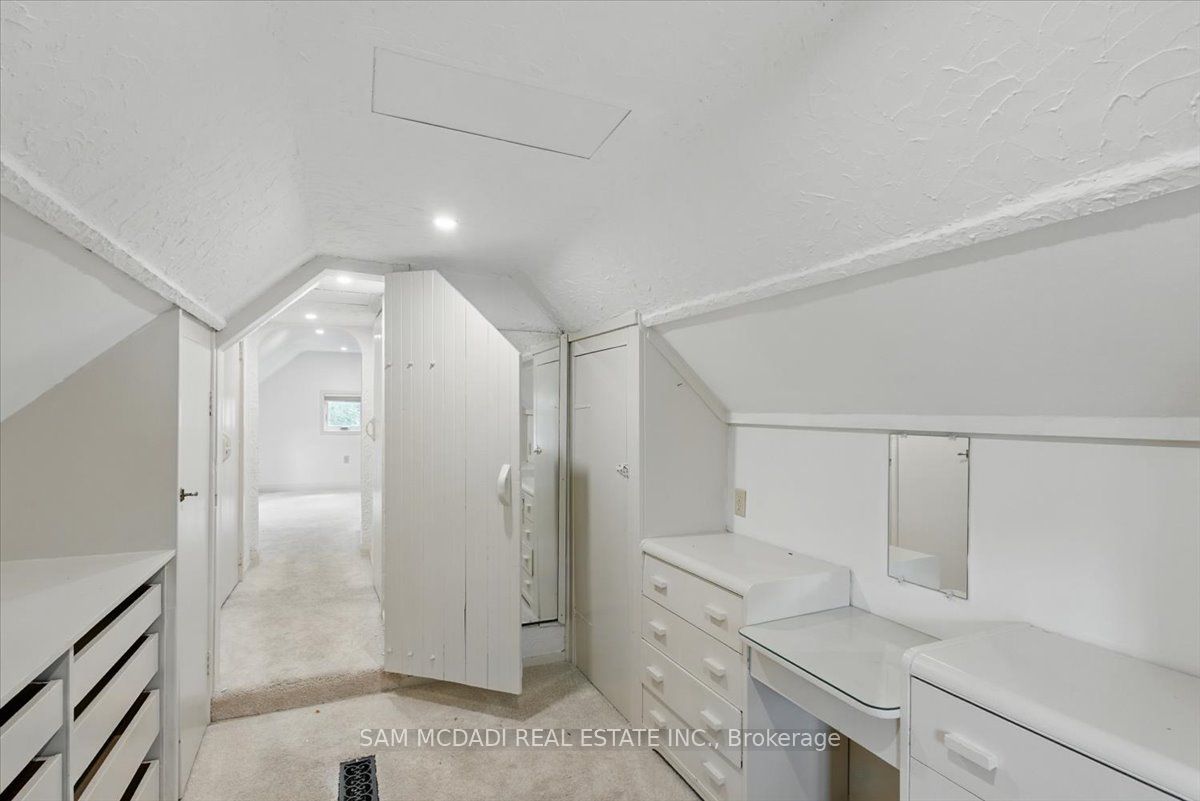 62 Maple Avenue S Property Photo 20