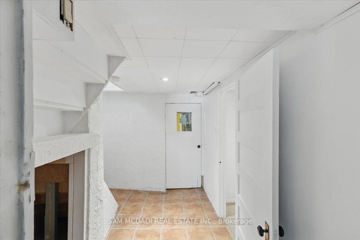 62 Maple Avenue S Property Photo 25