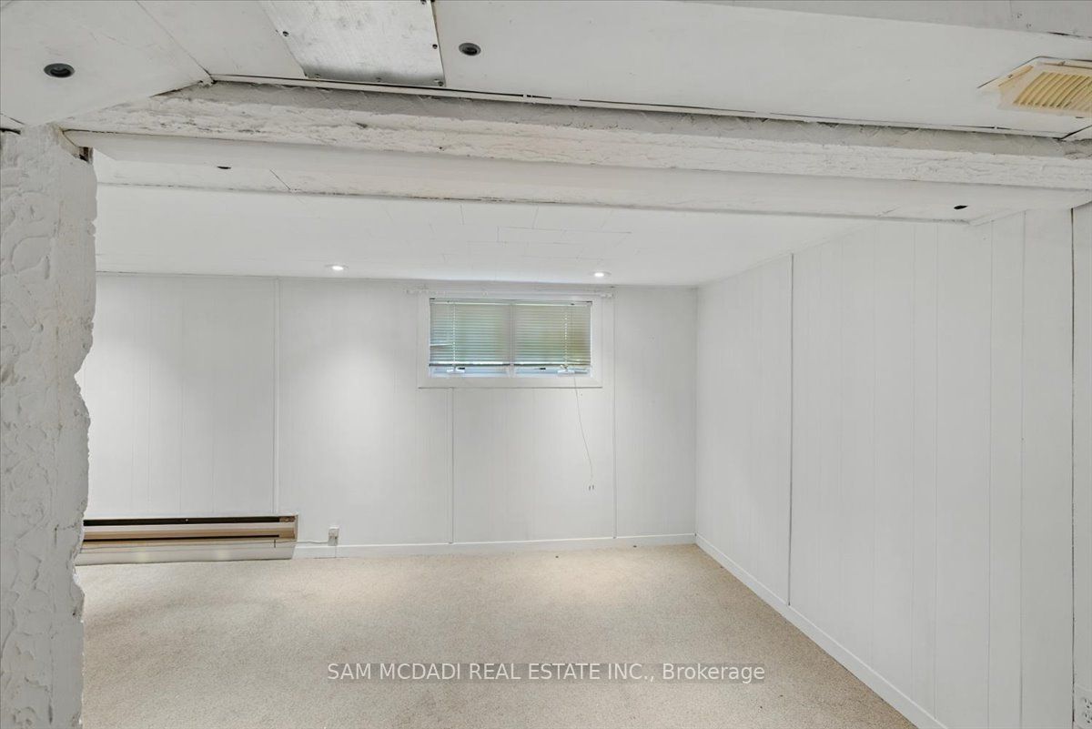 62 Maple Avenue S Property Photo 26