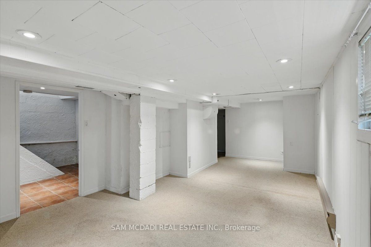 62 Maple Avenue S Property Photo 28