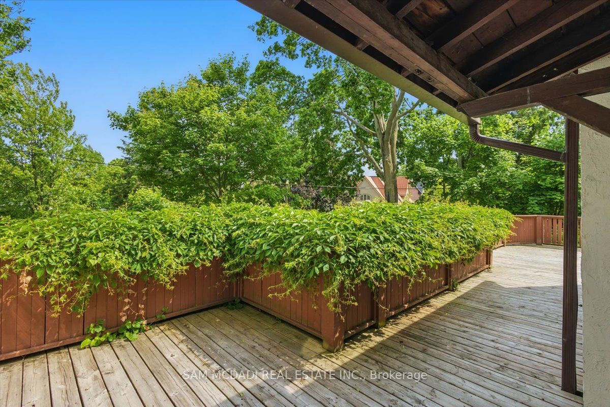 62 Maple Avenue S Property Photo 34