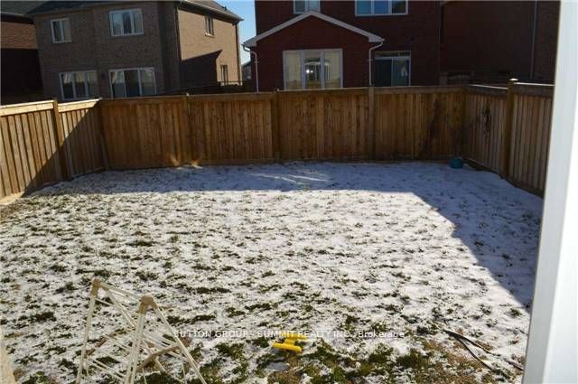 36 Denali Crescent Property Photo 10