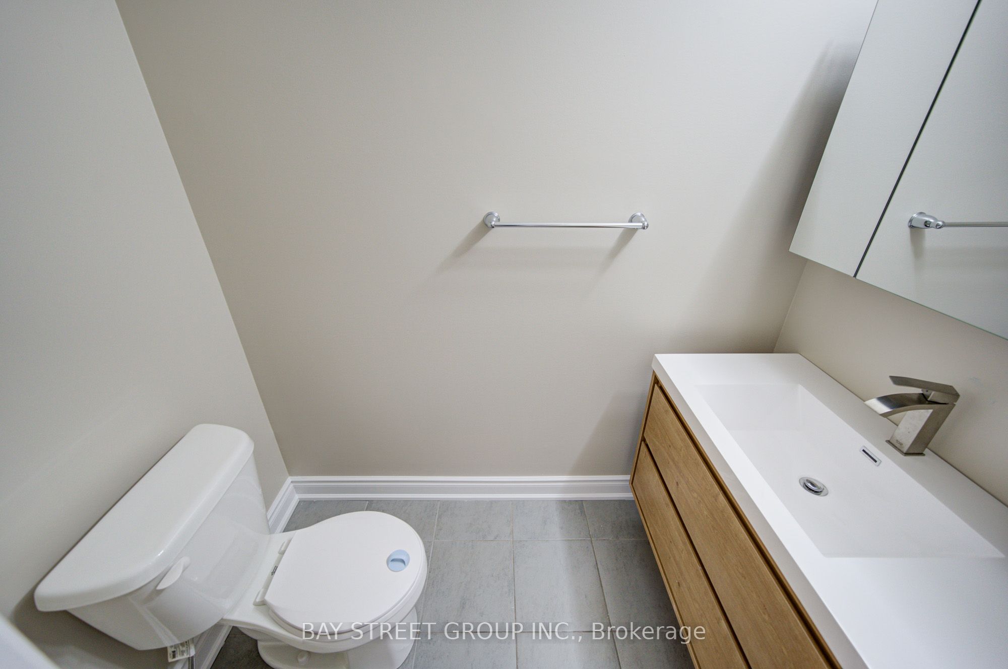 626 Rexdale Boulevard 3 Property Photo 6