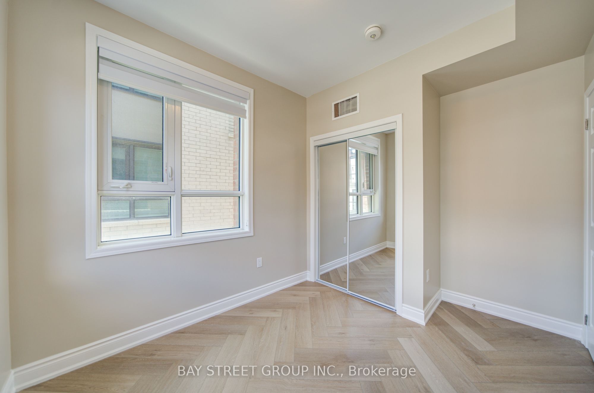 626 Rexdale Boulevard 3 Property Photo 17