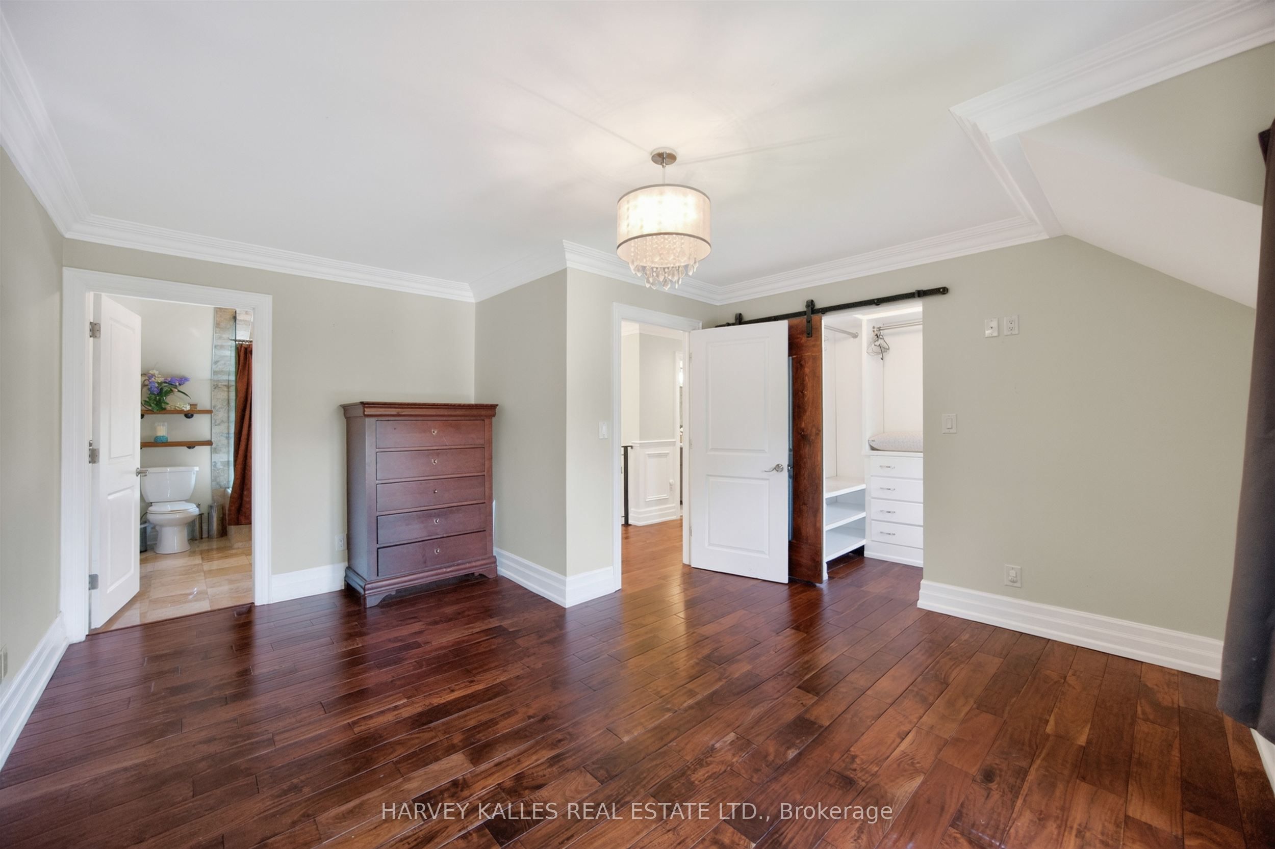17 Lockheed Boulevard Property Photo 20