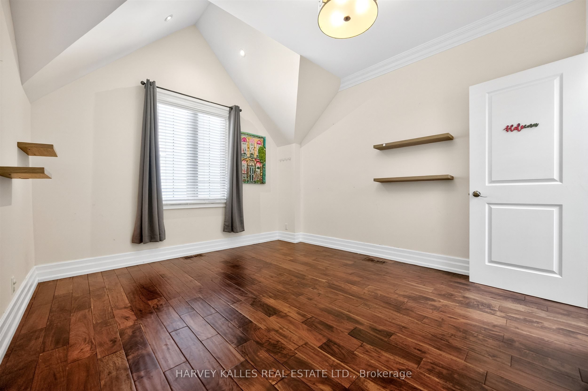 17 Lockheed Boulevard Property Photo 25