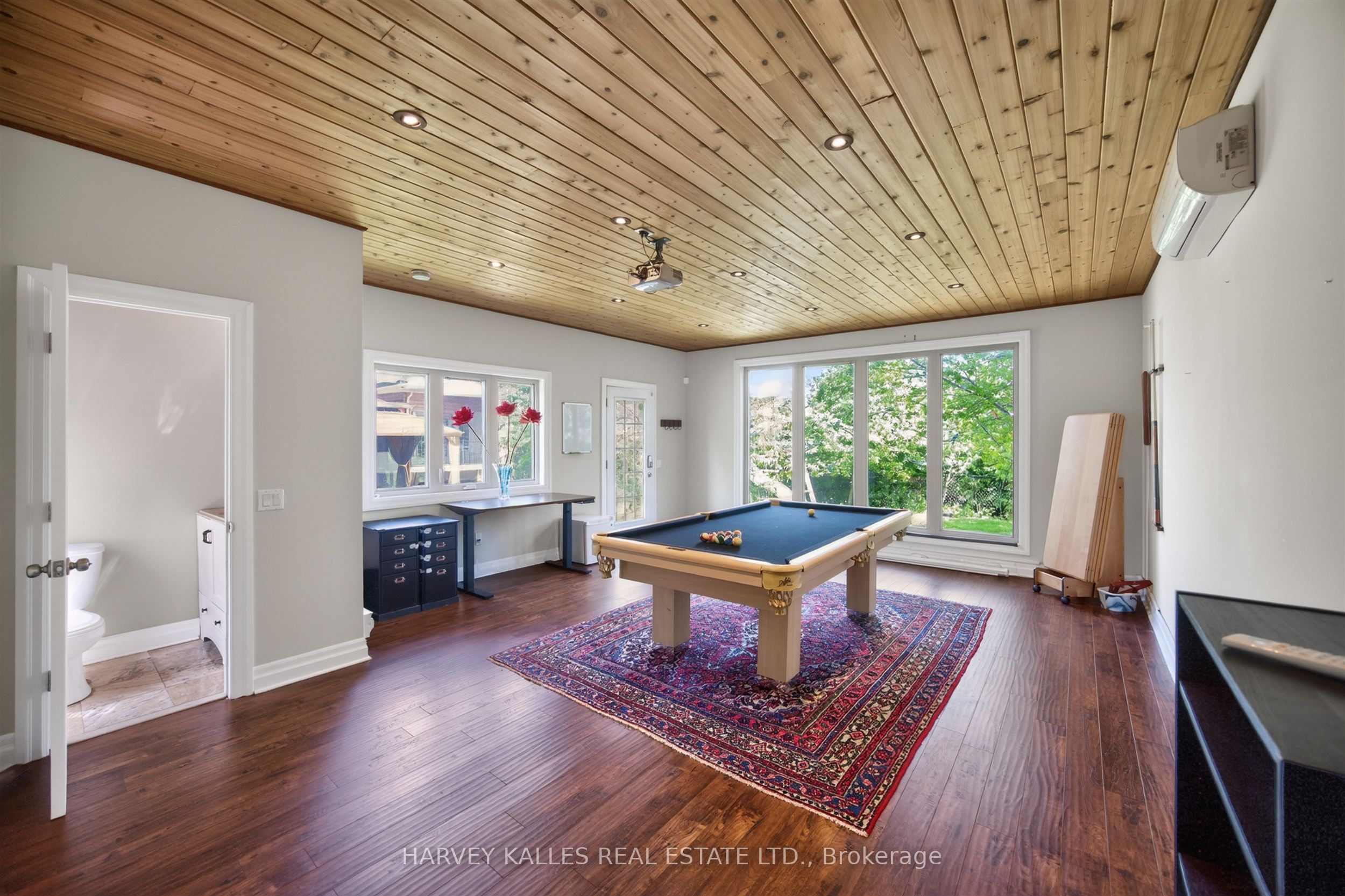 17 Lockheed Boulevard Property Photo 43