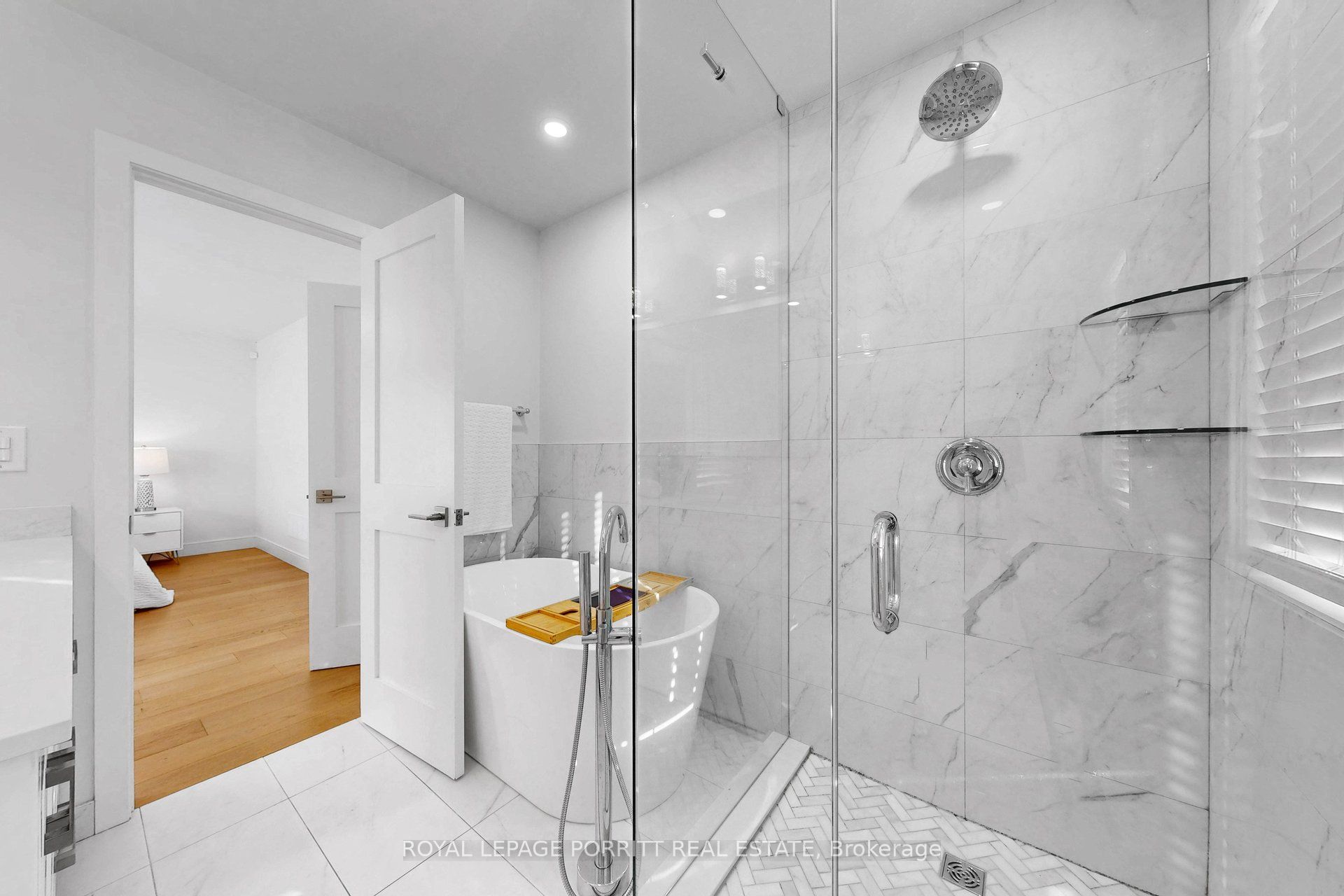 94 Edgecroft Road Property Photo 35