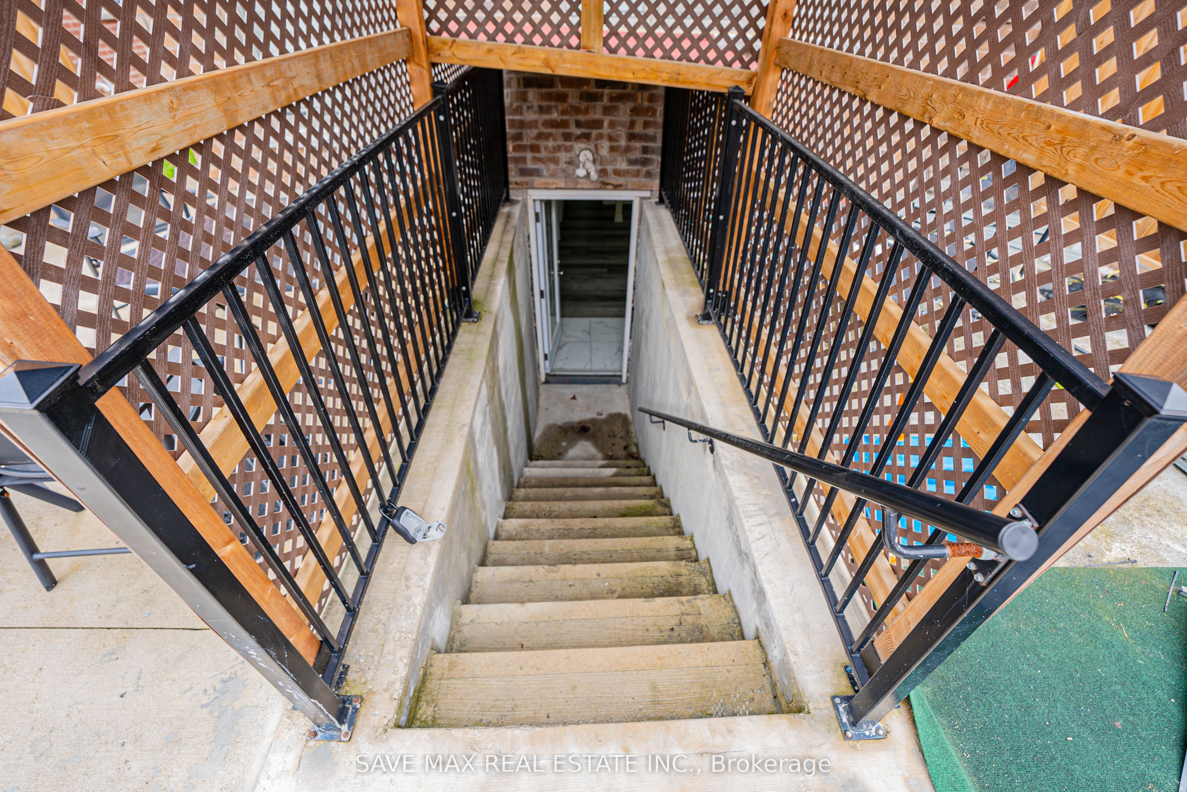 19 Boat Street Property Photo 7