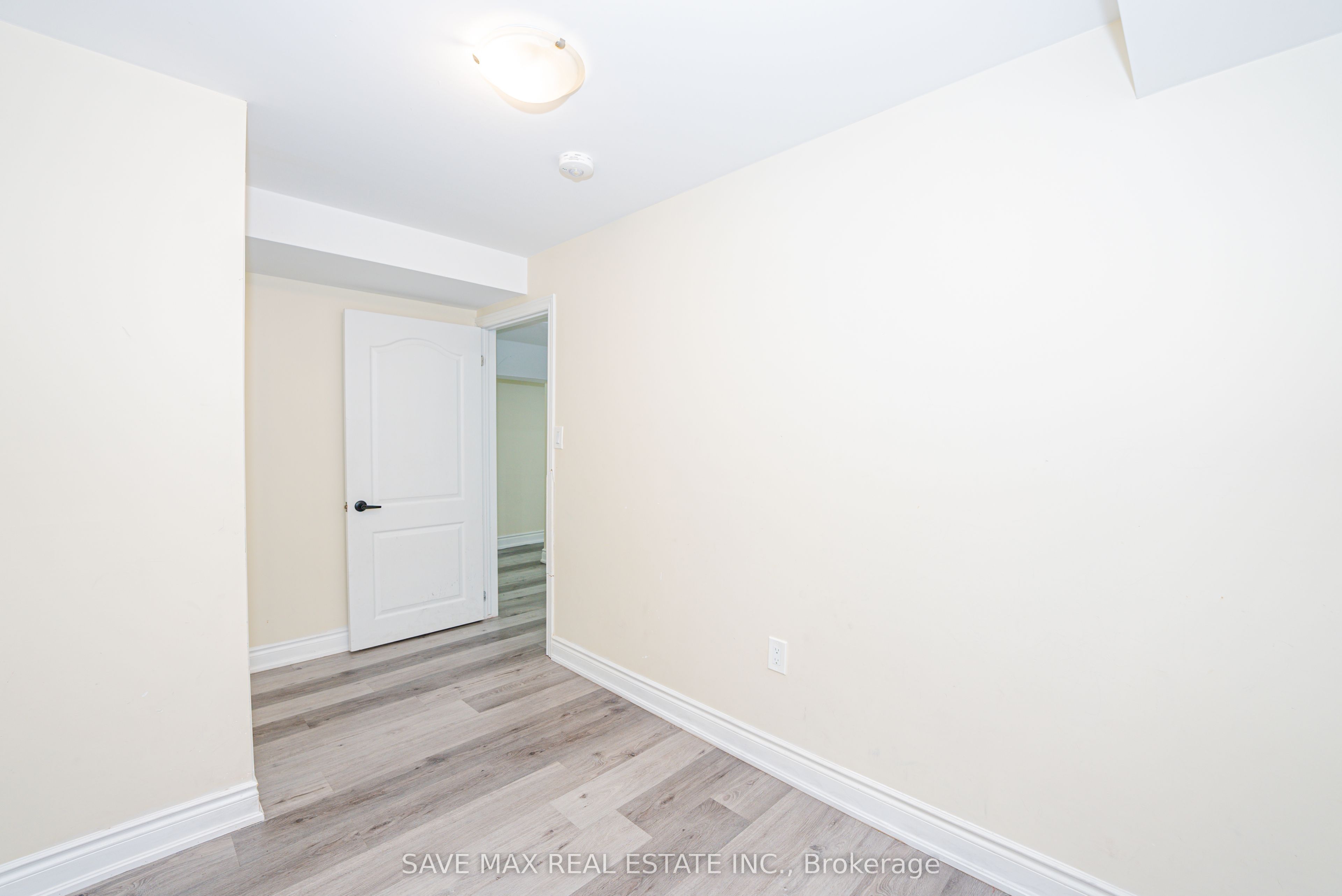 19 Boat Street Property Photo 14