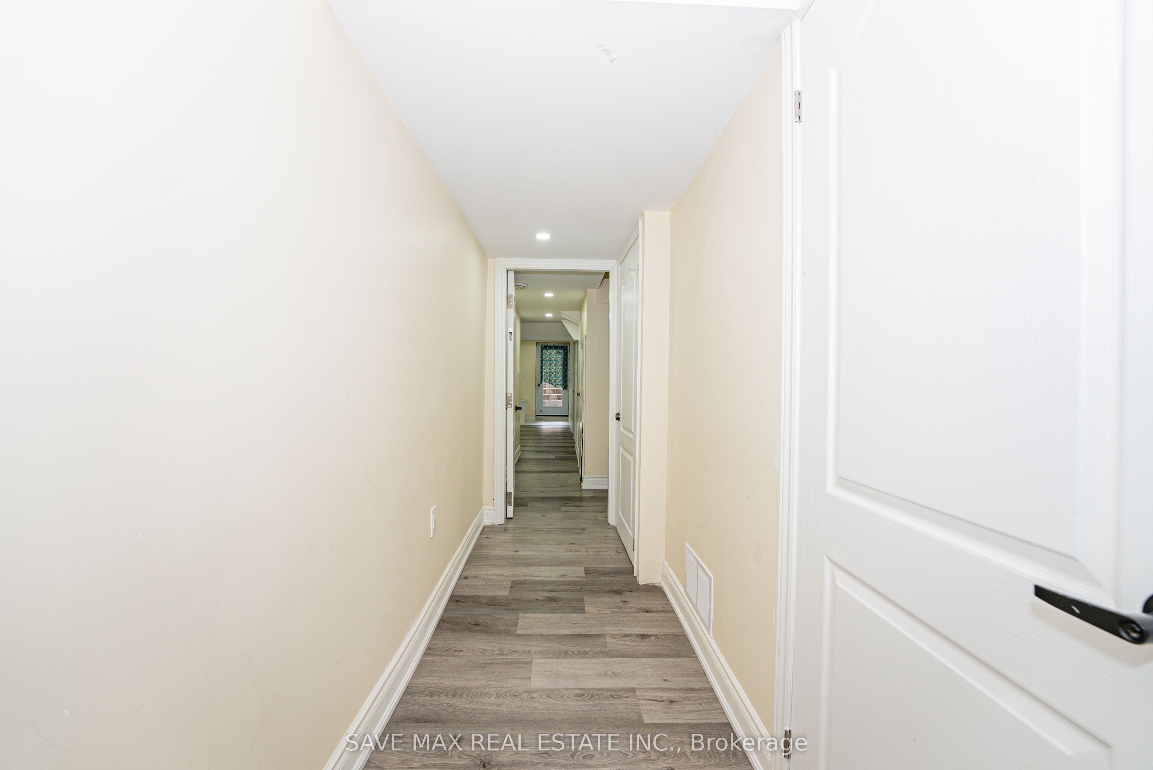 19 Boat Street Property Photo 19